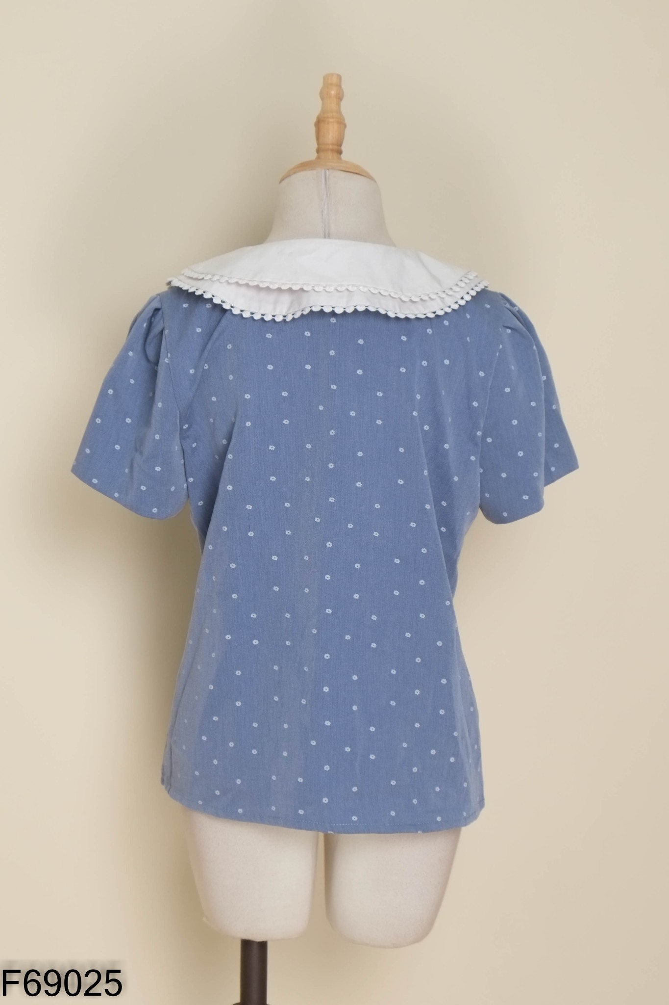 Áo LA MONETA xanh cổ trắng