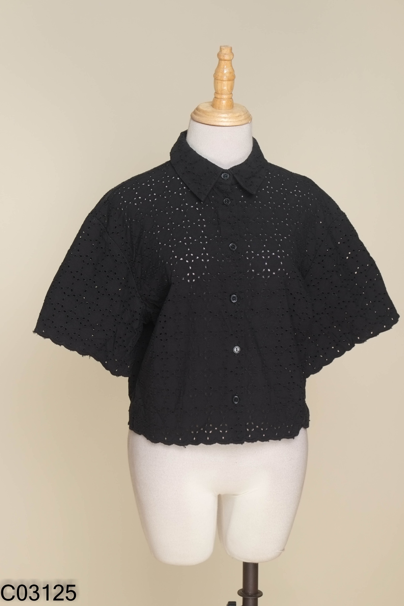 Áo CLOXY WEAR đen cổ sơ mi