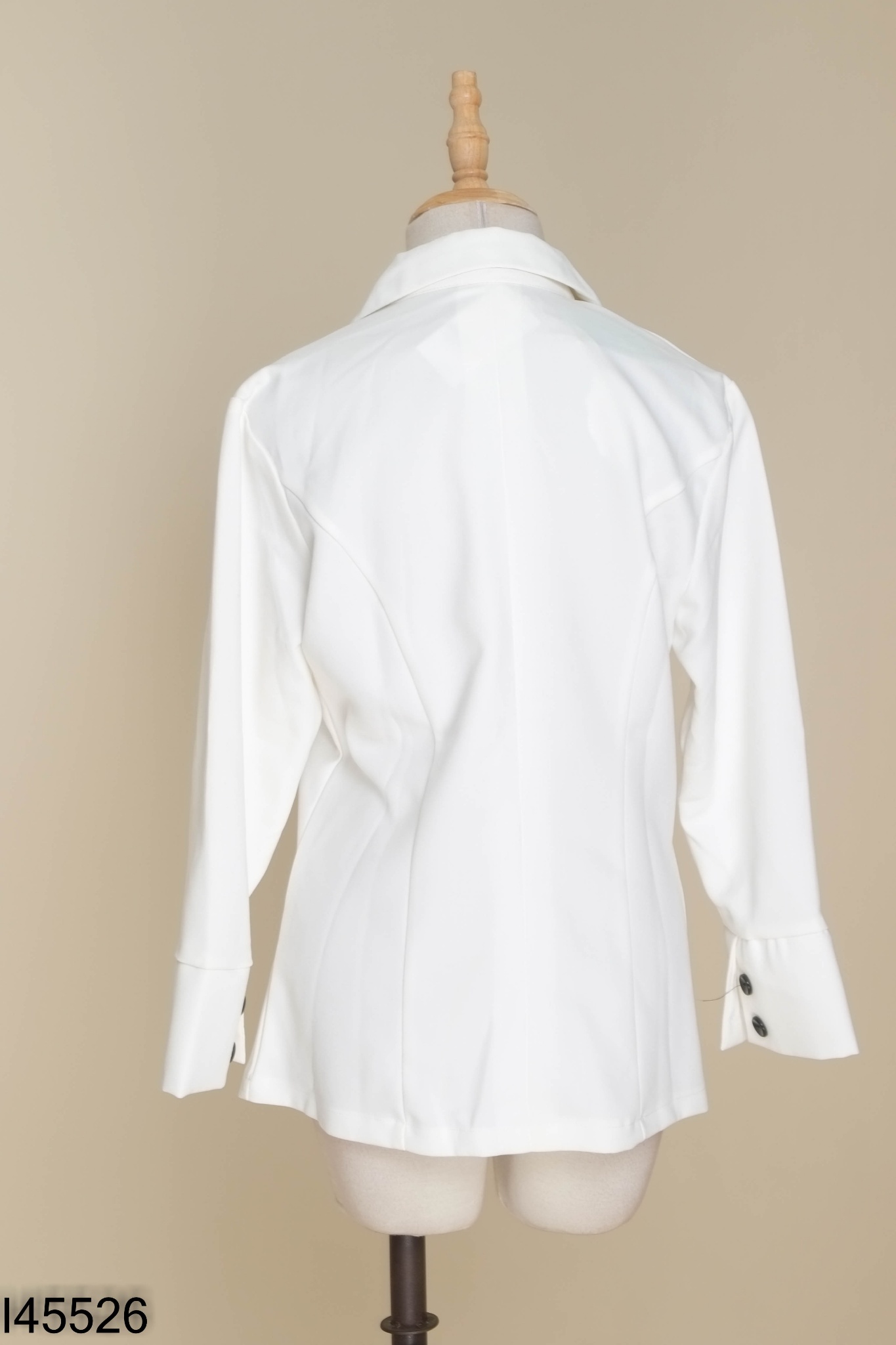 NEWTAG Blazer trắng trơn phối khuy