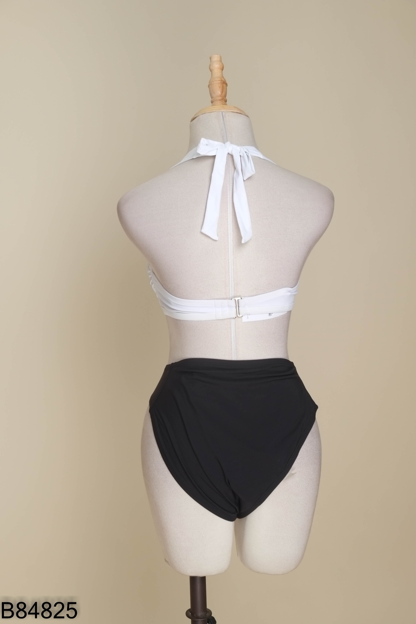 Set Bikini 2 mảnh trắng phối đen