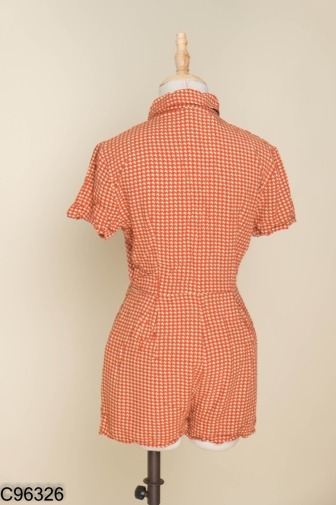 Jumpsuit FOREVER21 cam phối be