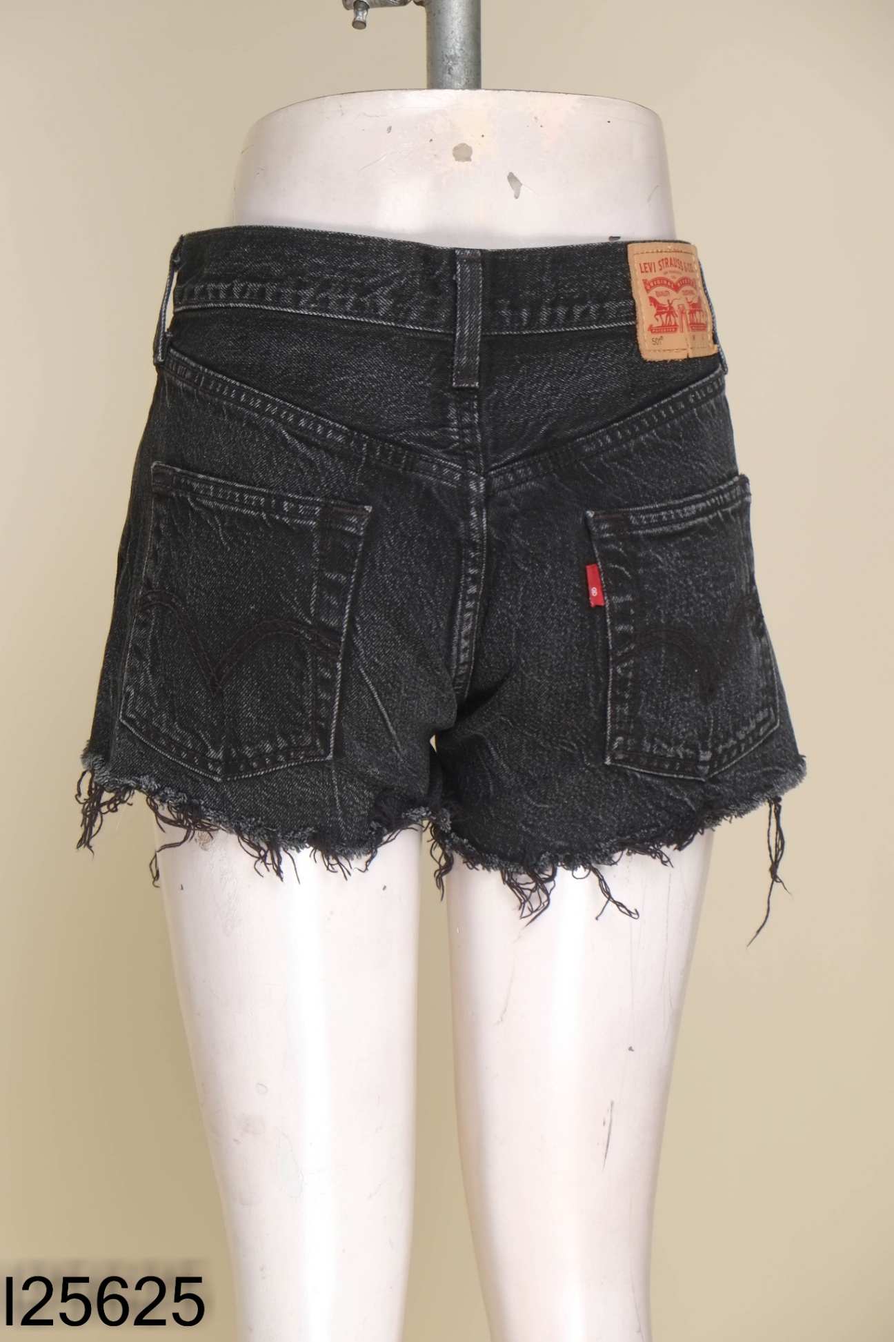 Quần shorts jeans xám đen