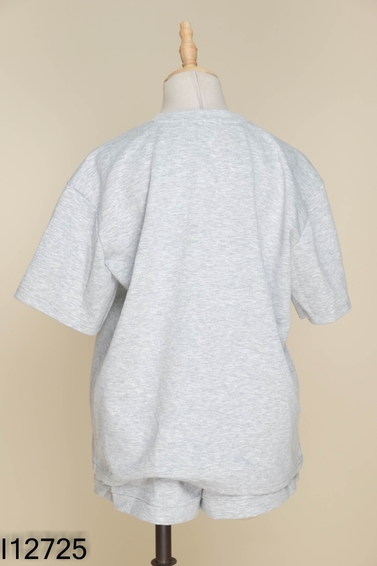 Set Áo xám nơ be + quần shorts