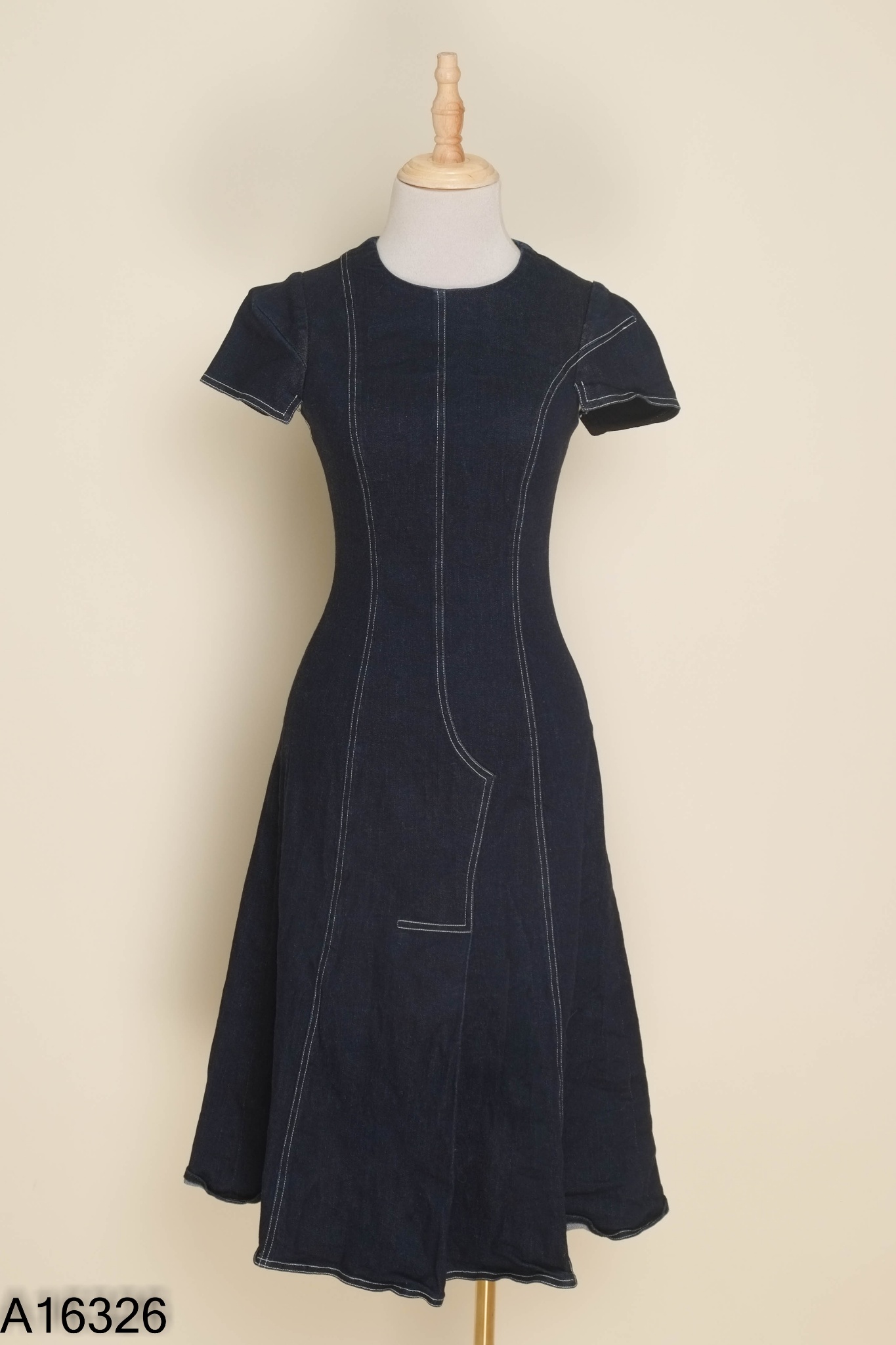 Váy jeans xanh GARDENIA BY DANGHAIYEN viền chỉ