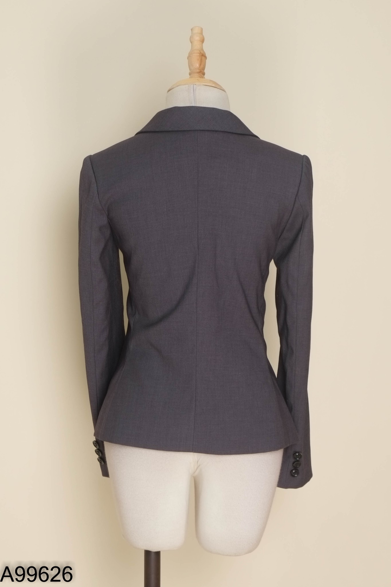 Blazer xám đen trơn