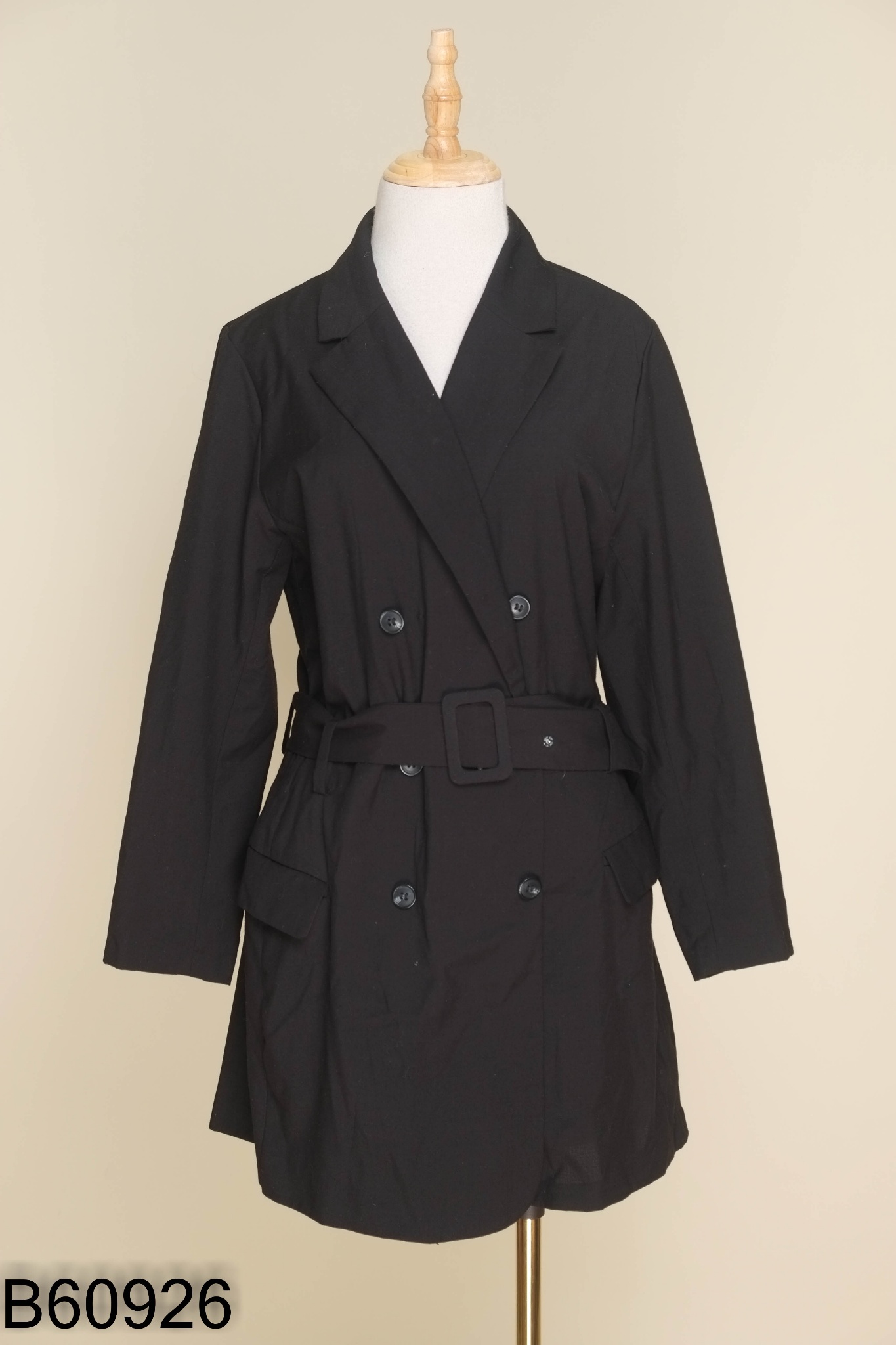 Jumpsuit HM đen cổ vest