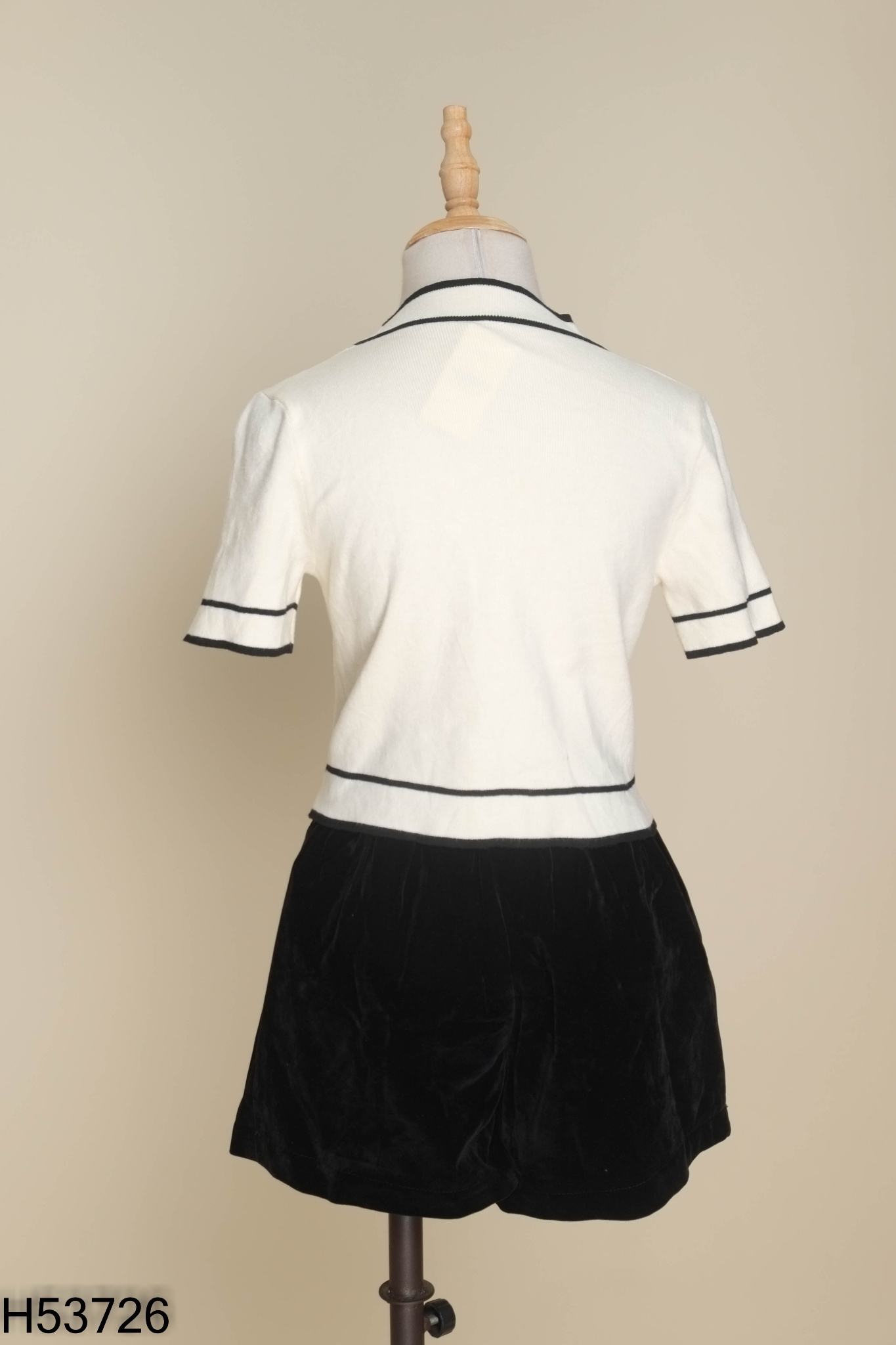 Set áo len be viền đen+ quần nhung