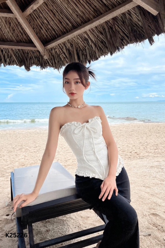 Áo MOMENT HOUSE trắng trơn