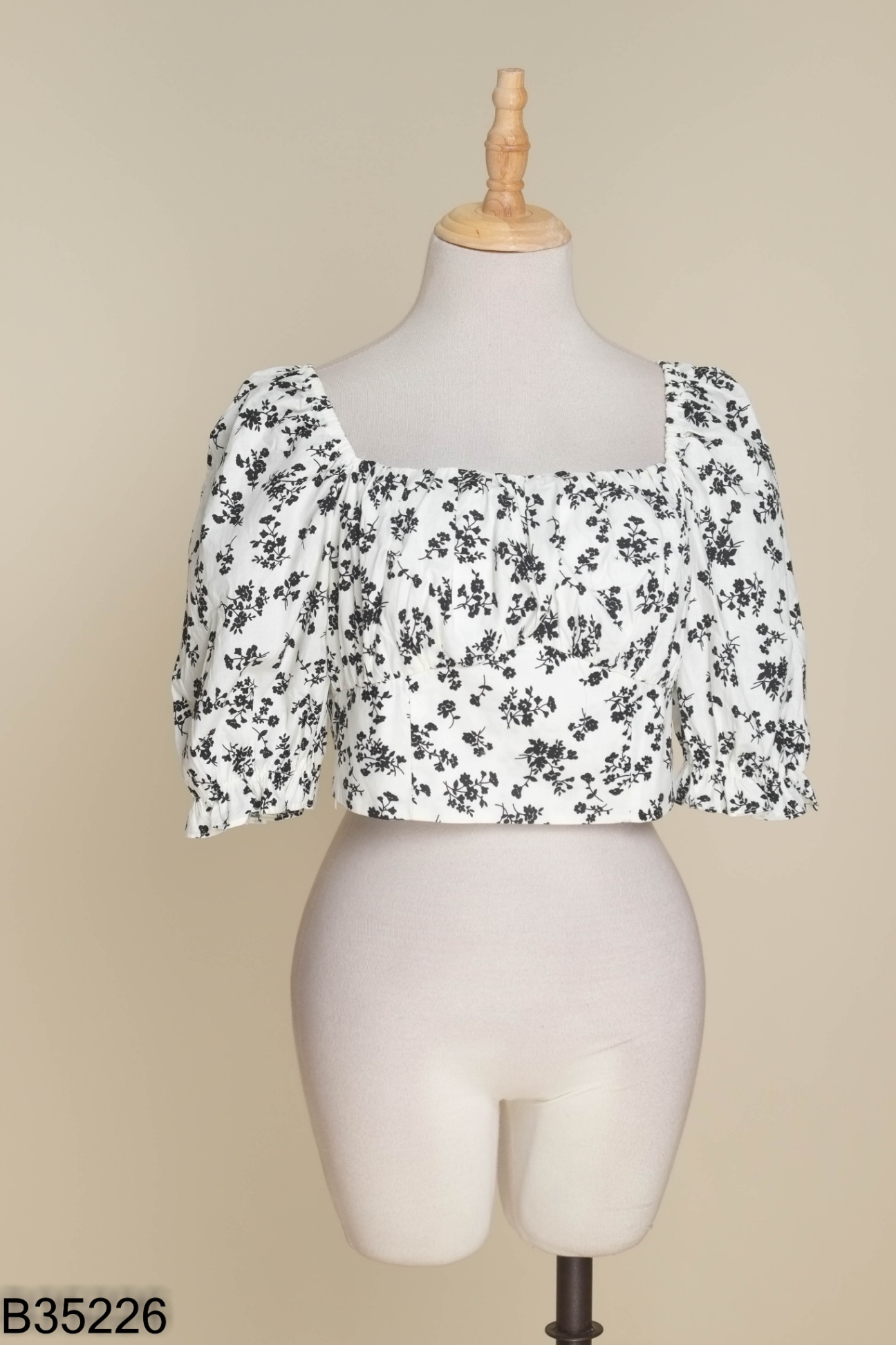 Áo ADORE DRESS hoa đen