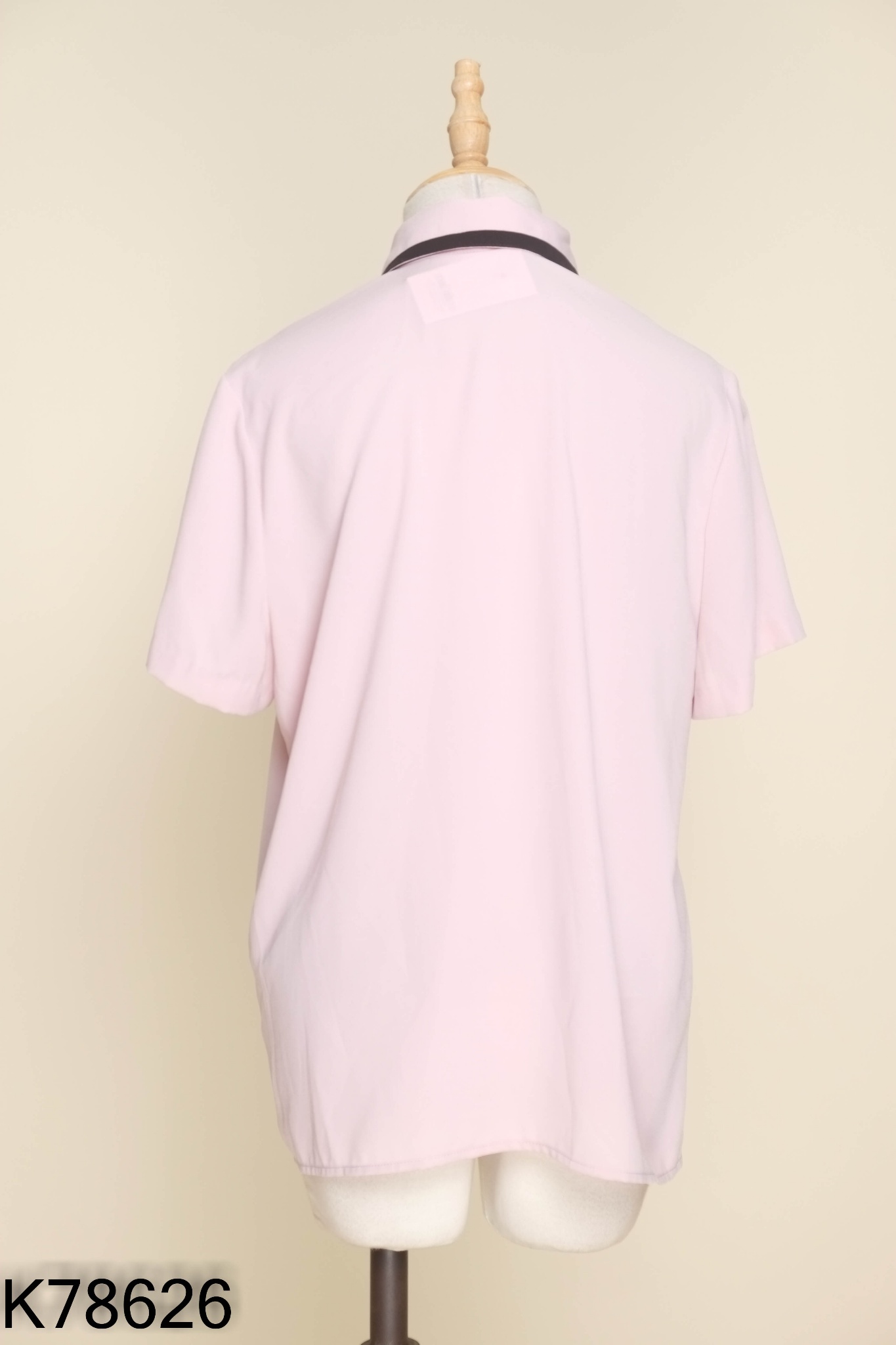 Áo sơ mi IVY MODA hồng cổ viền đen