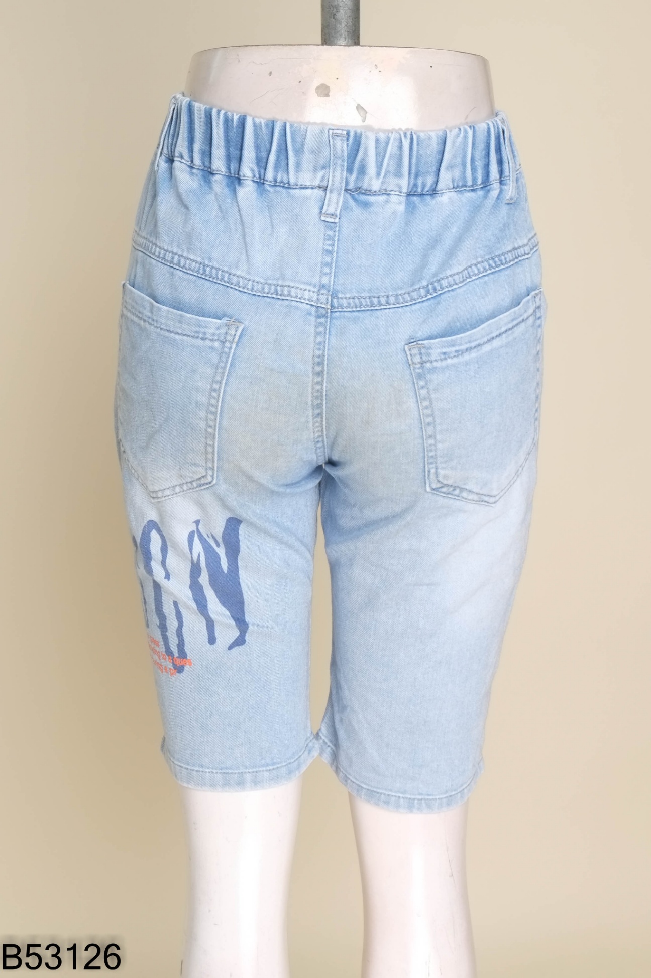 Quần jeans xanh in chữ KIDS
