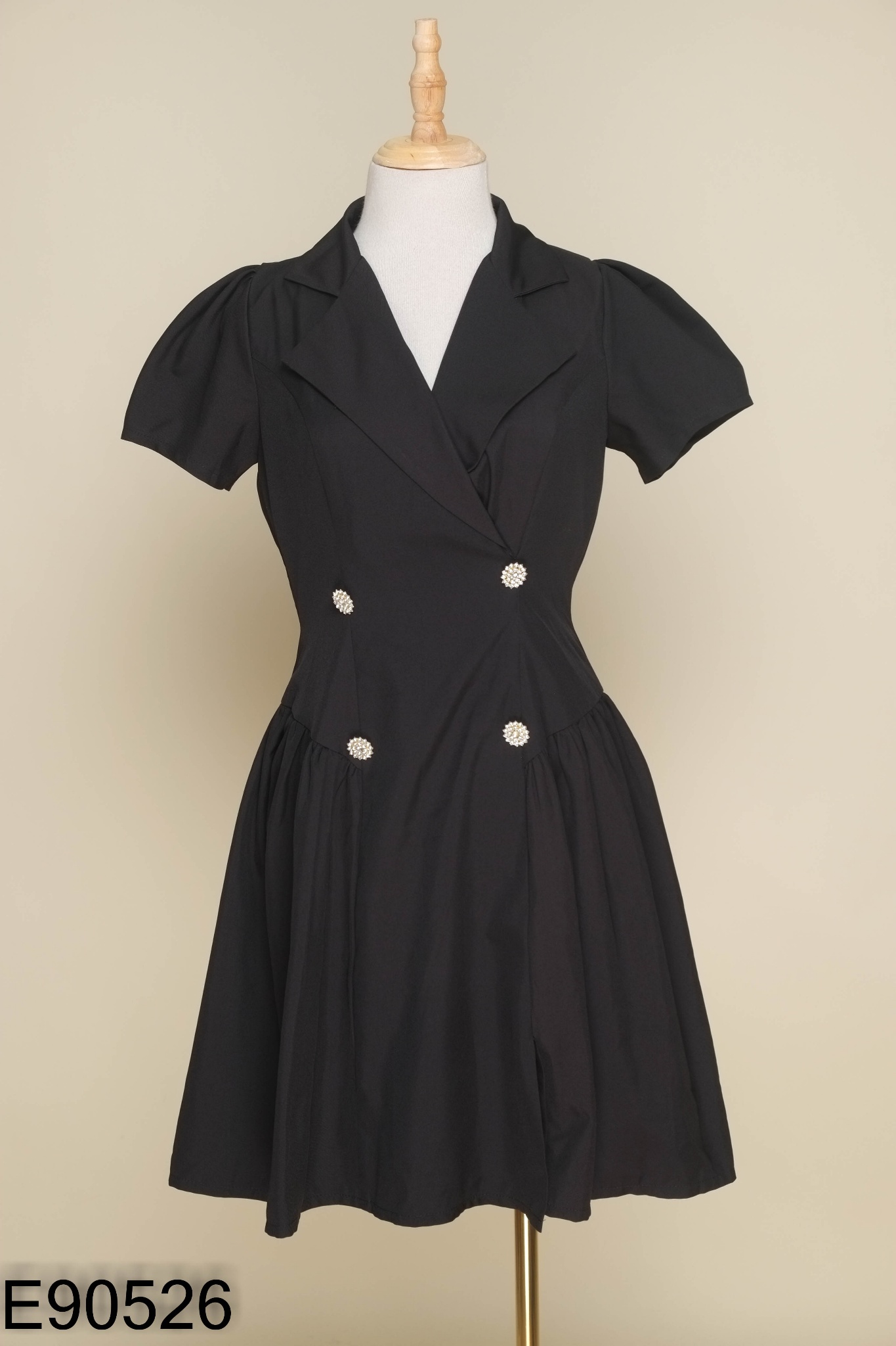 Váy LUX W FASHION đen cổ vest