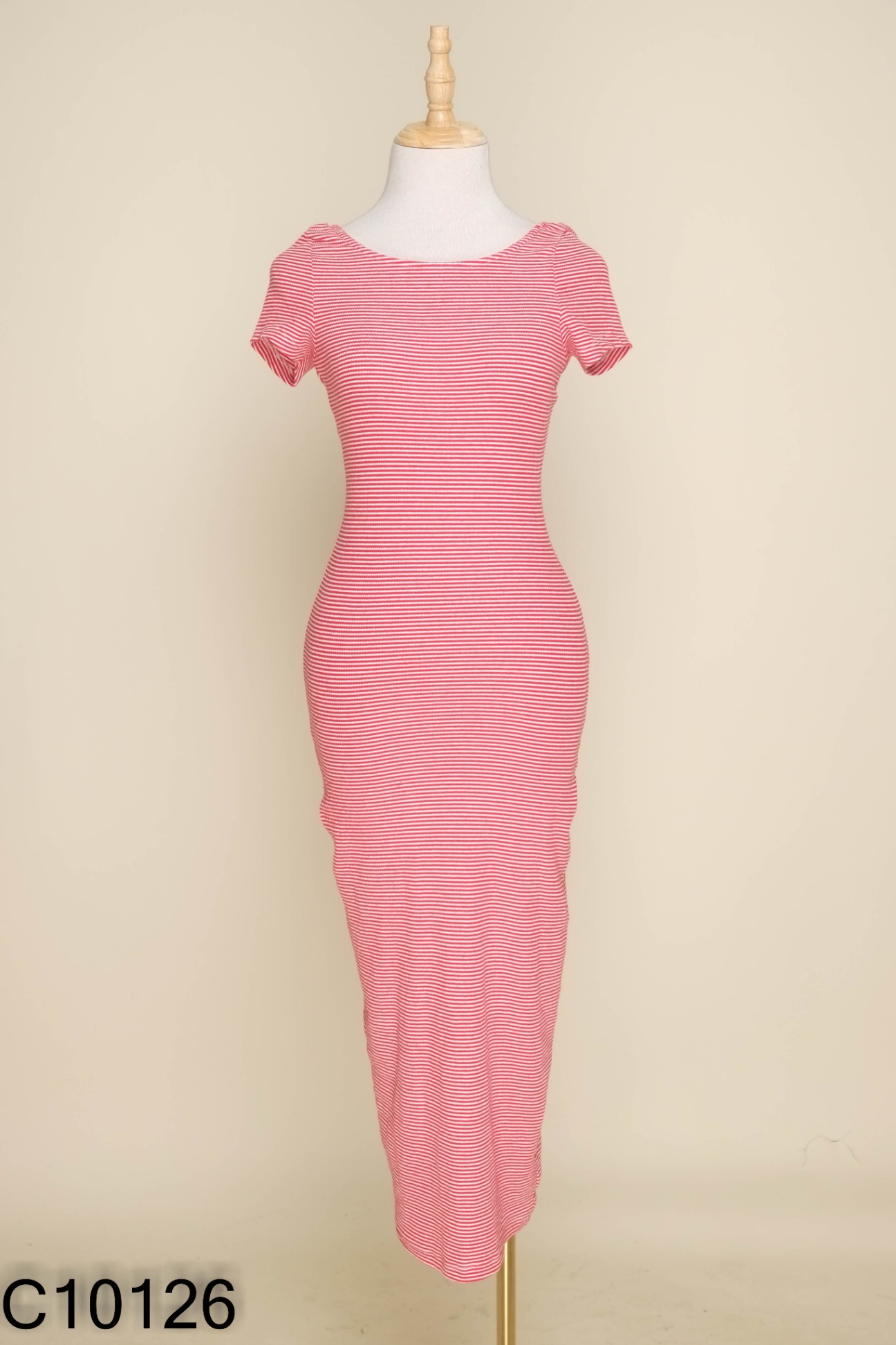 Váy body đỏ sọc be