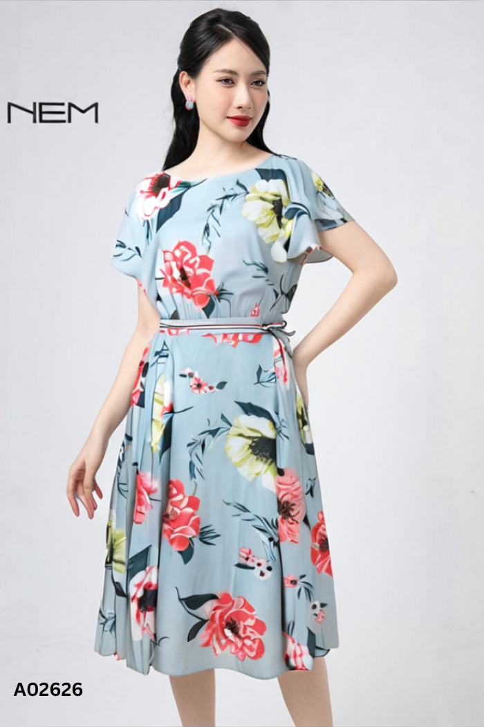 Váy NEM xanh họa tiết hoa đỏ