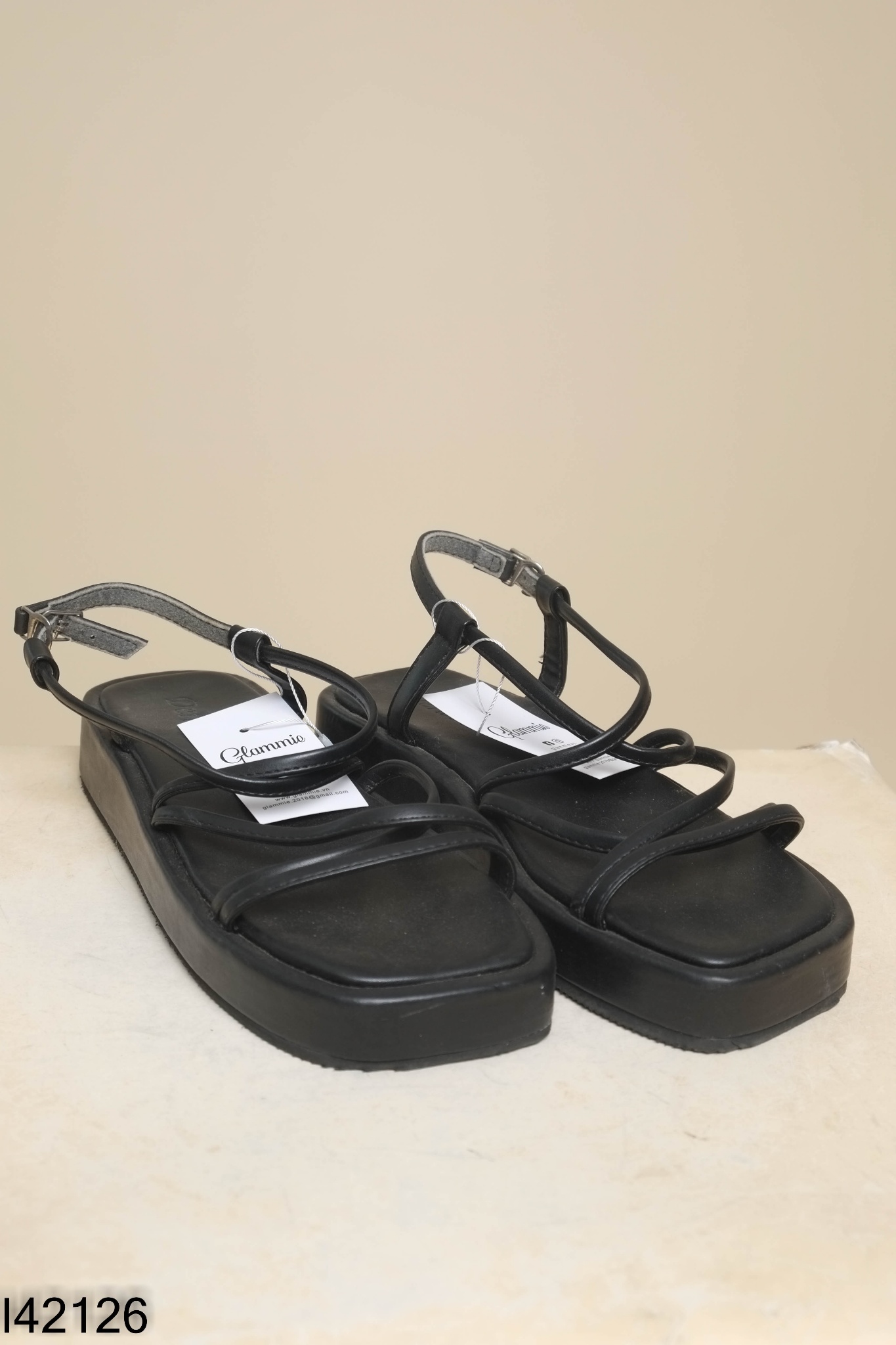 Sandals đen phối dây