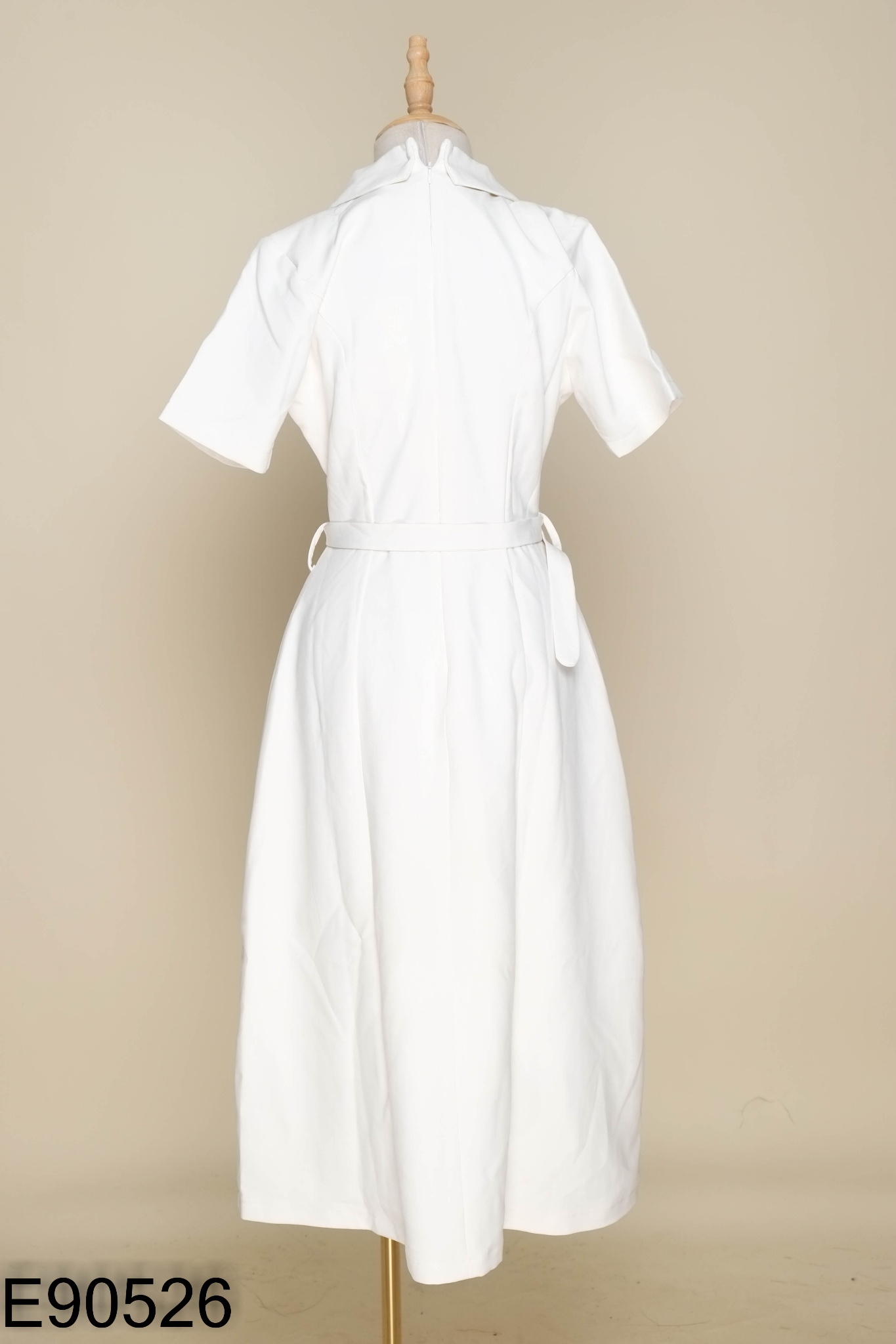 NEWTAG Váy trắng be cổ vest