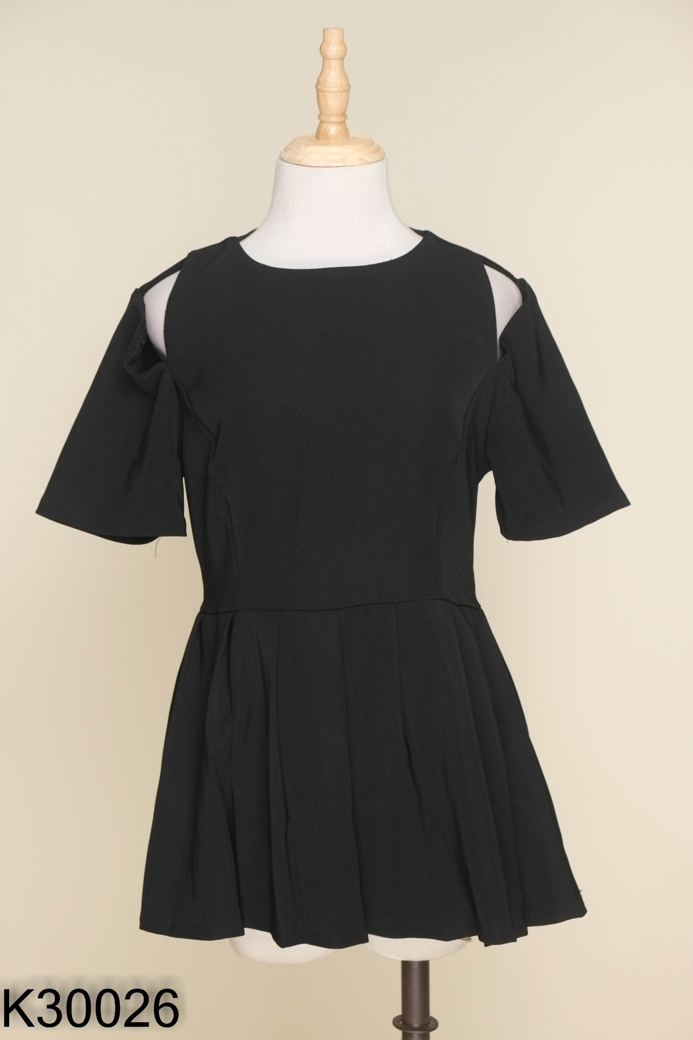 Áo MINT CLOTHING đen trơn