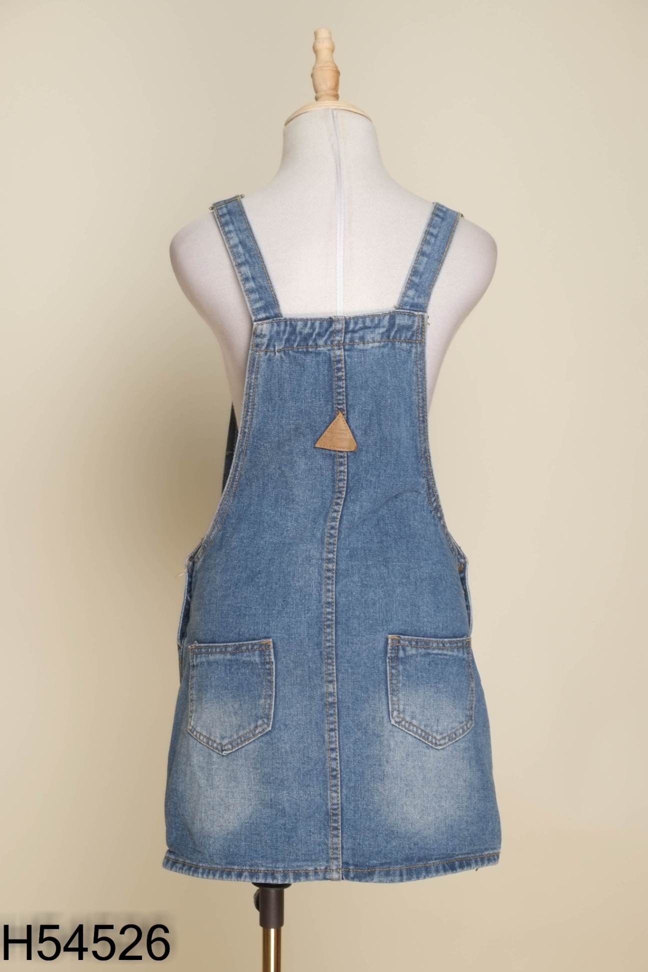 Yếm jeans xanh rách