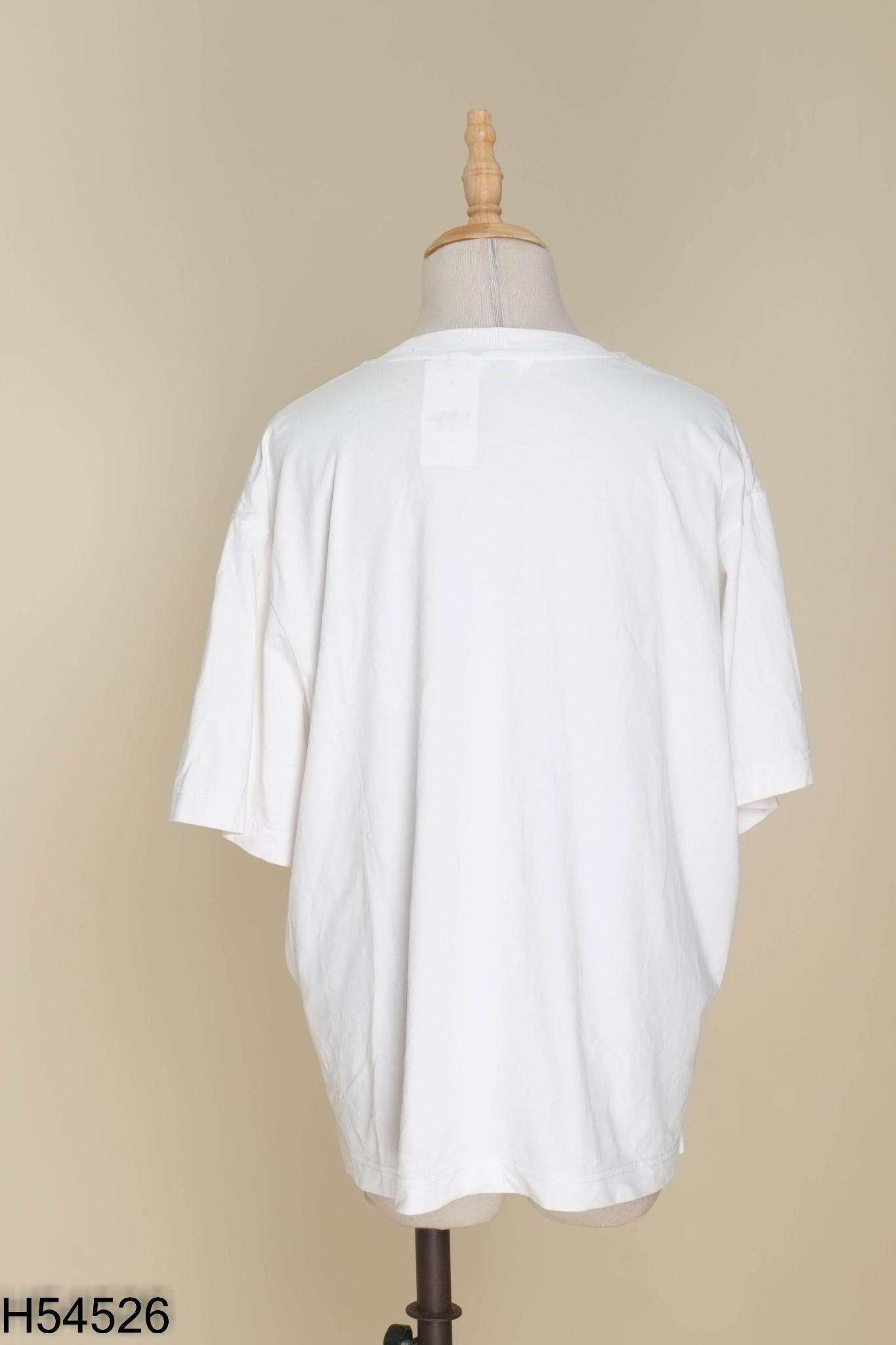 Áo thun UNIQLO trắng trơn