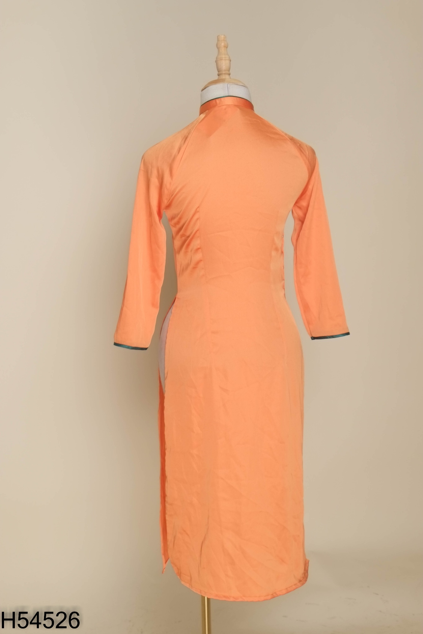 Áo dài cam viền xanh (không quần )