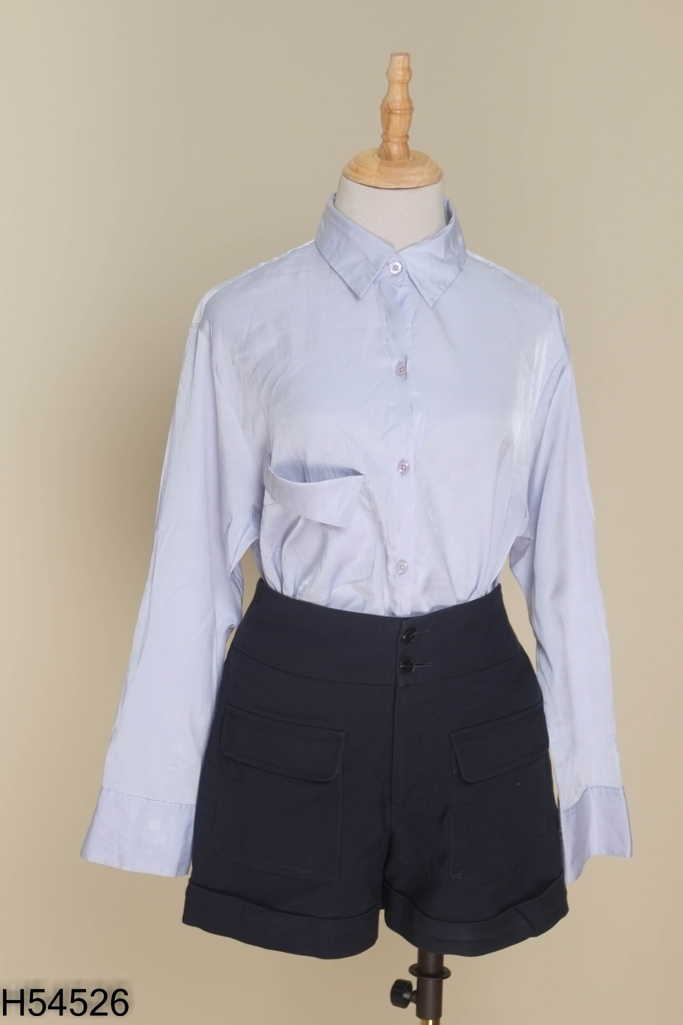 Set áo sơ mi xanh + quần shorts