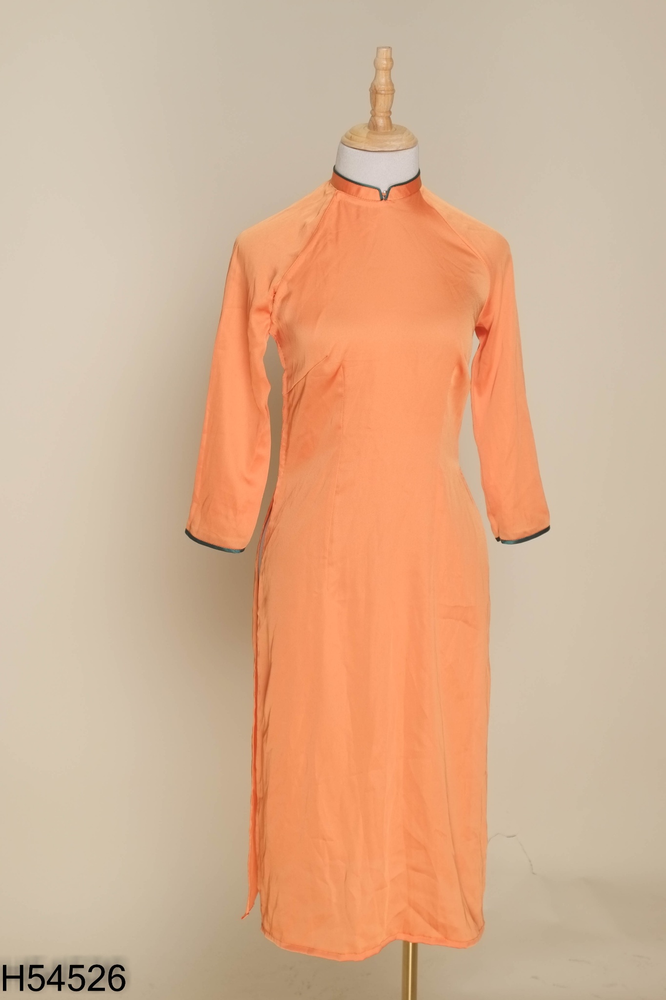 Áo dài cam viền xanh (không quần )