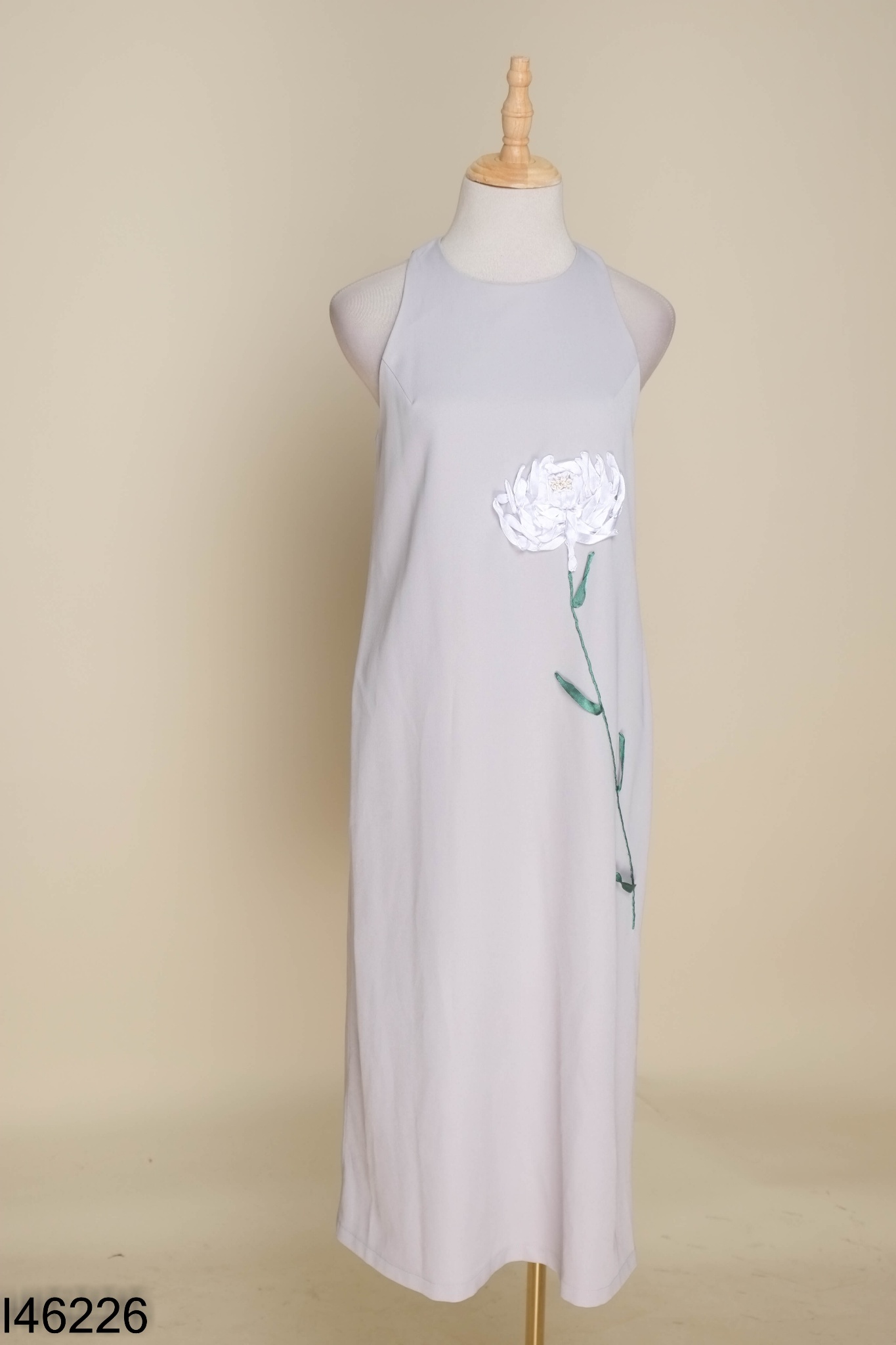 Váy ghi HÀ CÚC phối hoa