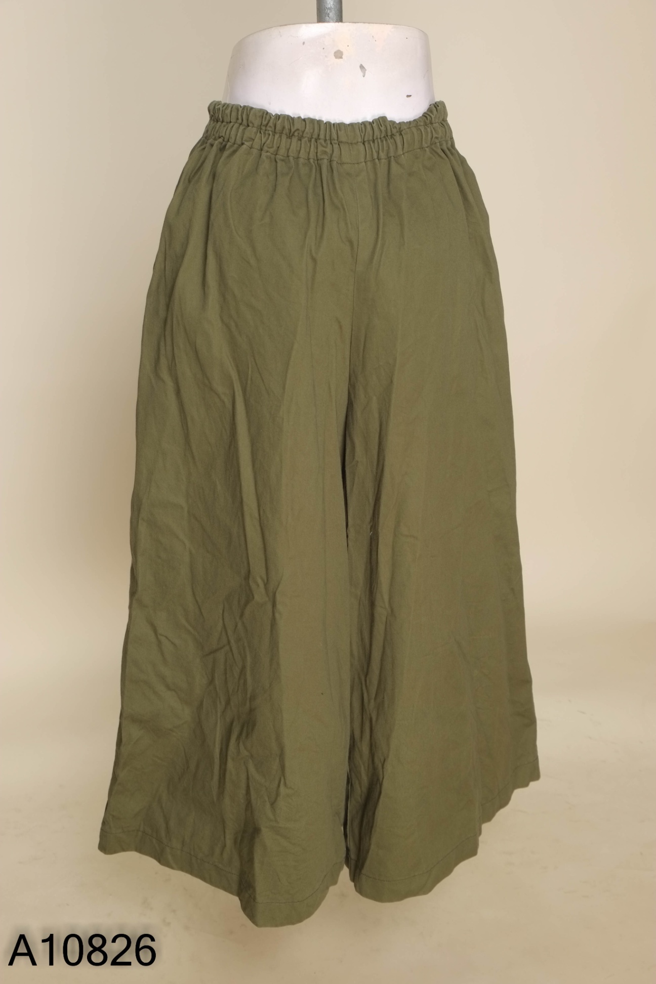 Quần kaki culottes xanh rêu