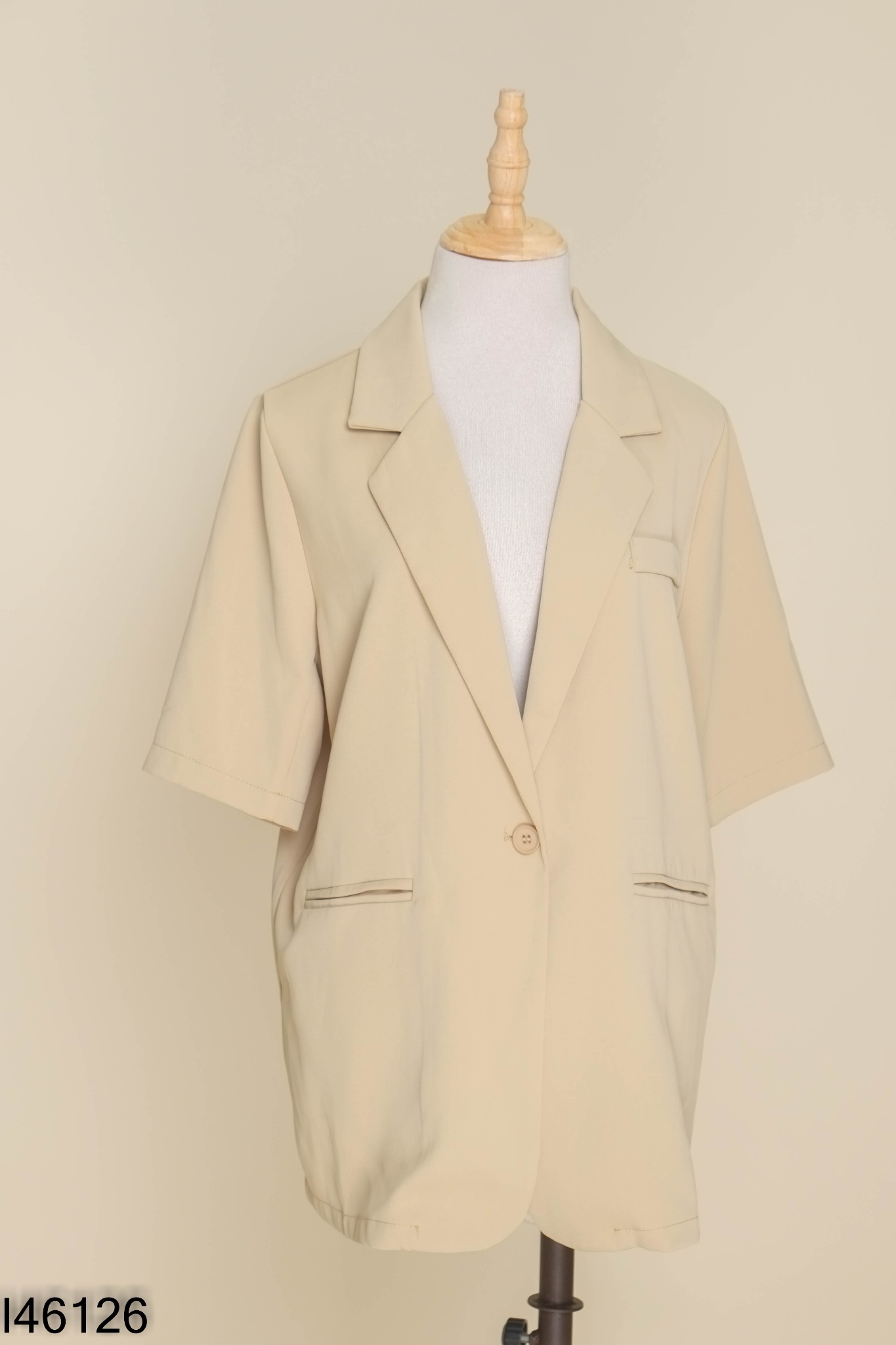 Áo blazer be ngắn tay