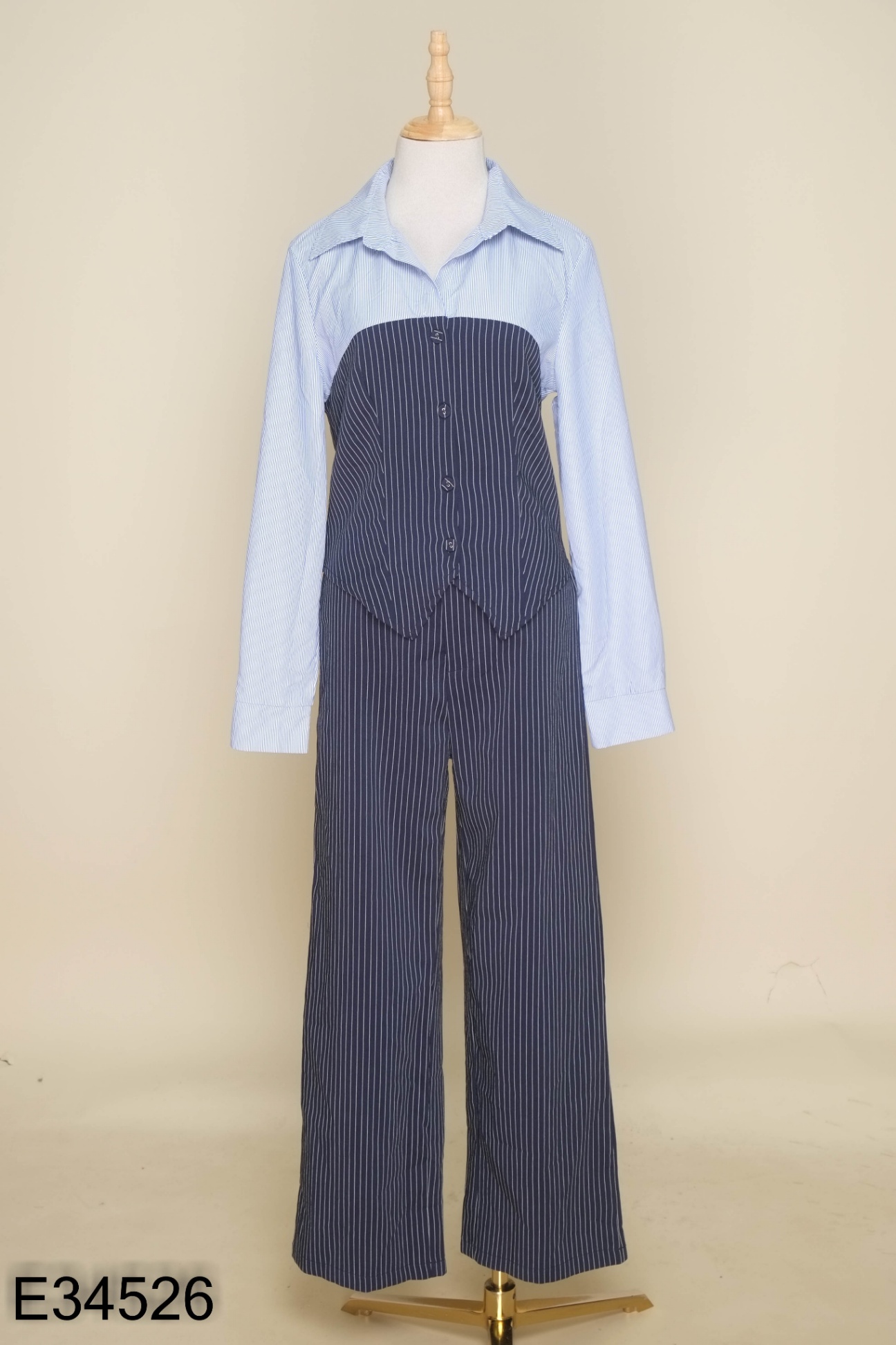 SET SHEIN Áo xanh kẻ trắng + quần dài