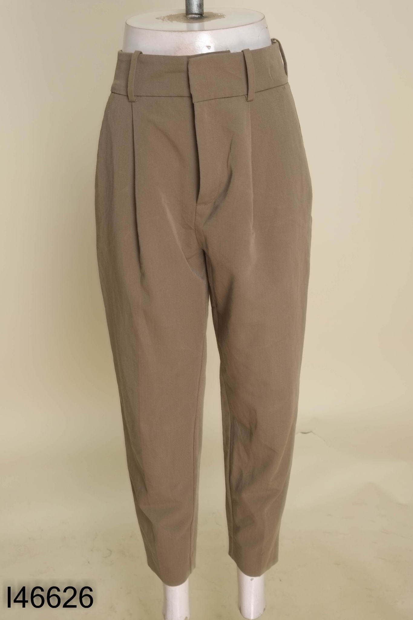 Quần ZARA vải xanh rêu