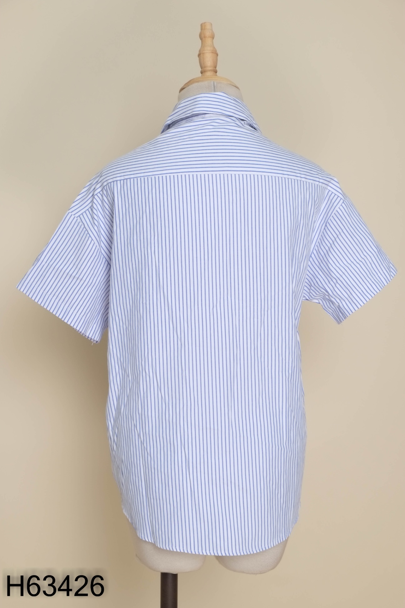 Áo sơ mi trắng sọc xanh WHO.A.U (xuất)