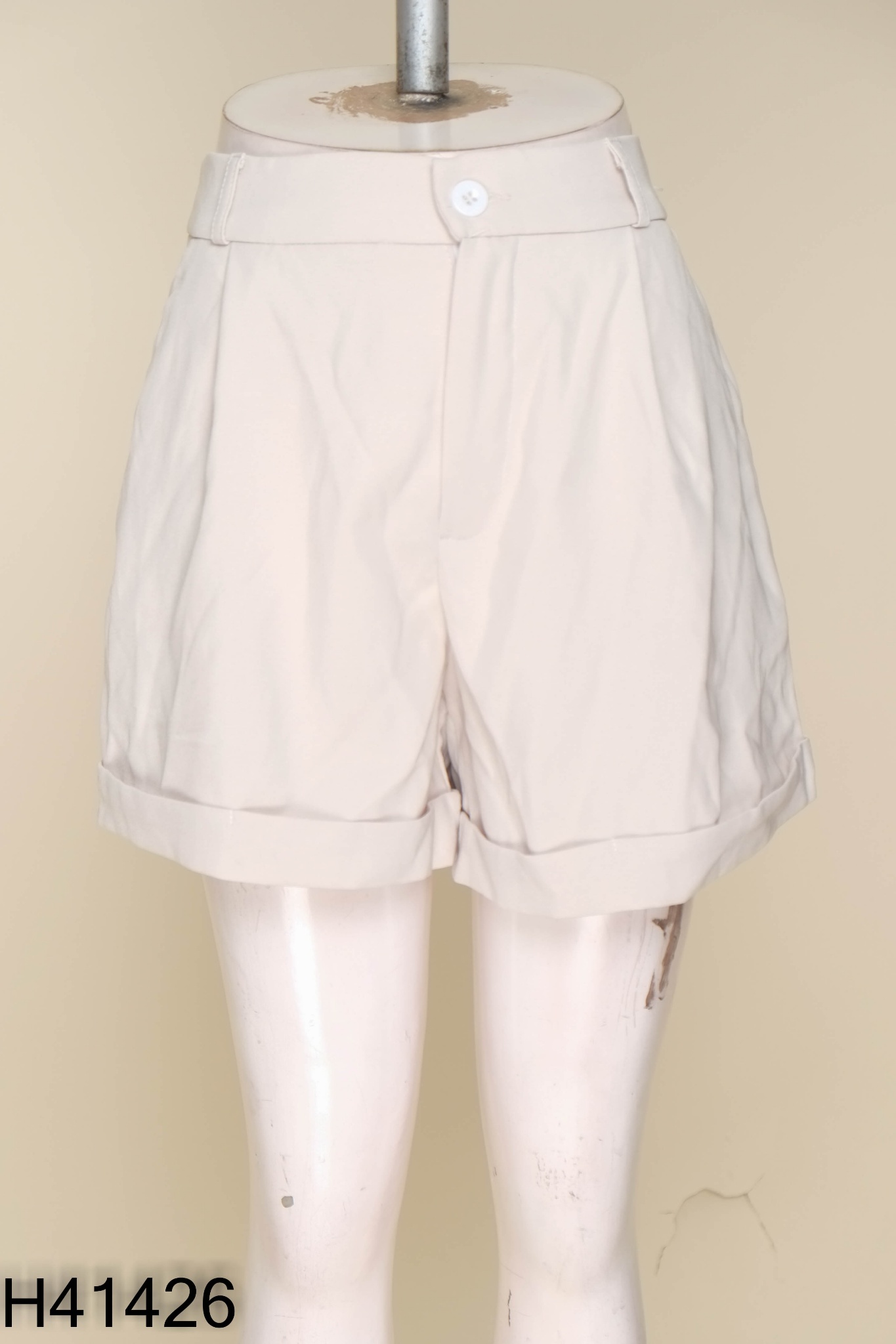 Quần short be trơn
