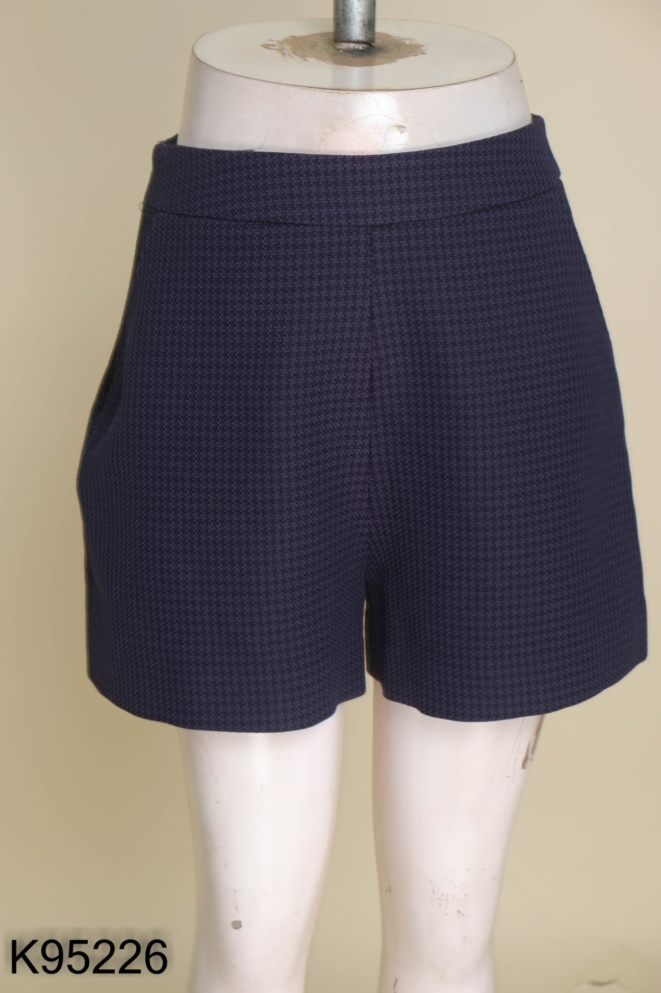Quần MONO TALK shorts xanh kẻ caro