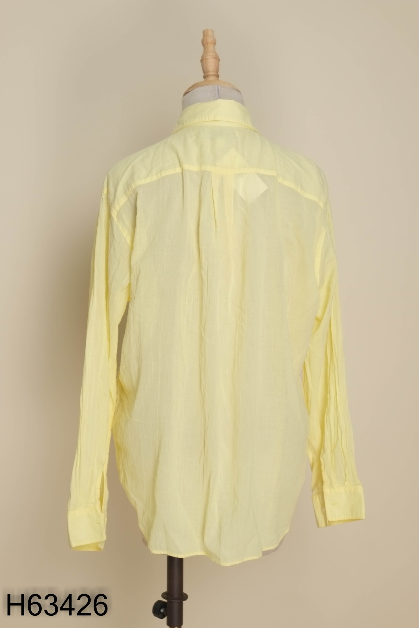 Áo UNIQLO sơ mi vàng linen