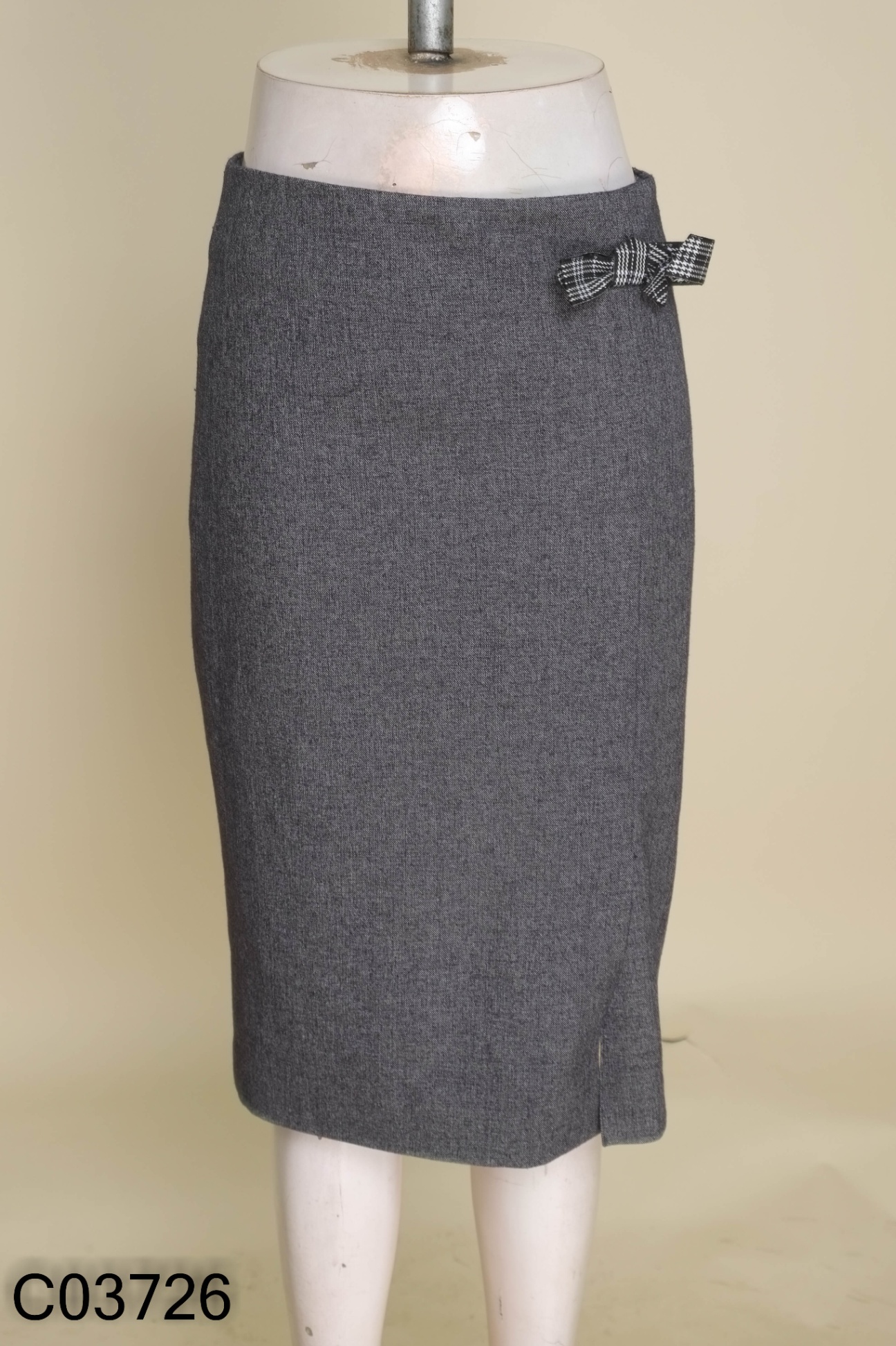 Chân váy xám IVY MODA phối nơ