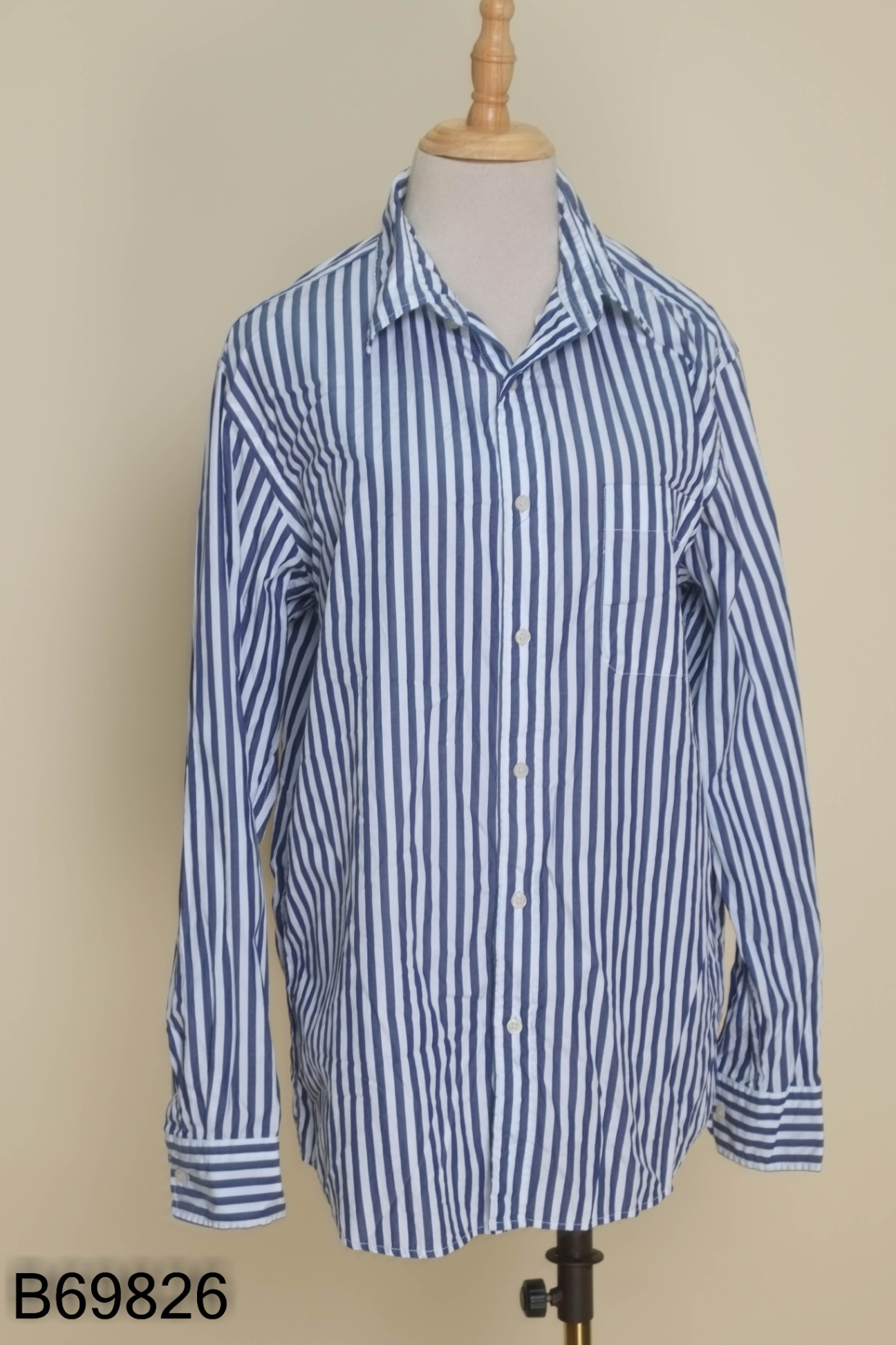 Áo sơ mi UNIQLO xanh sọc trắng