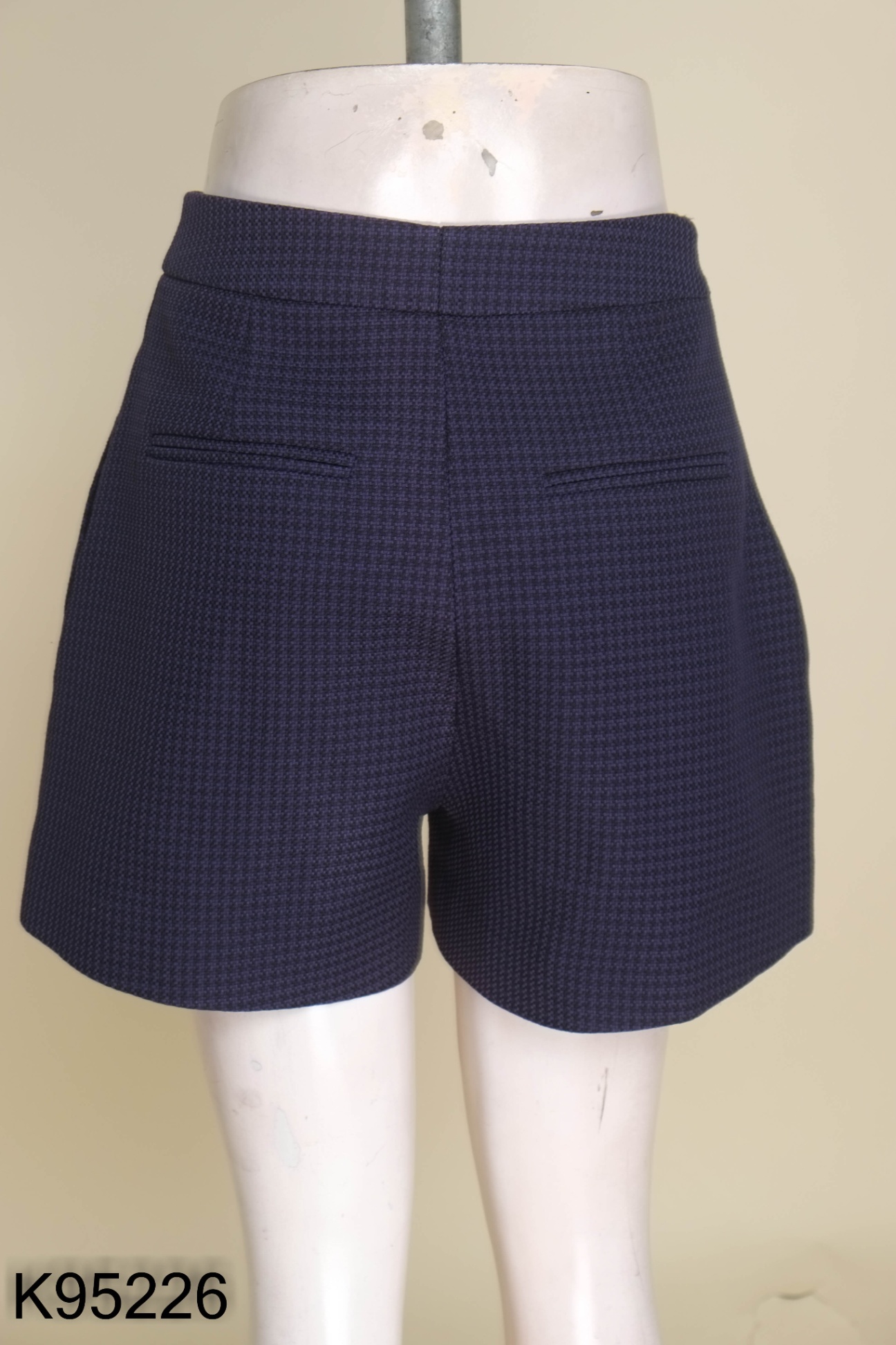 Quần MONO TALK shorts xanh kẻ caro