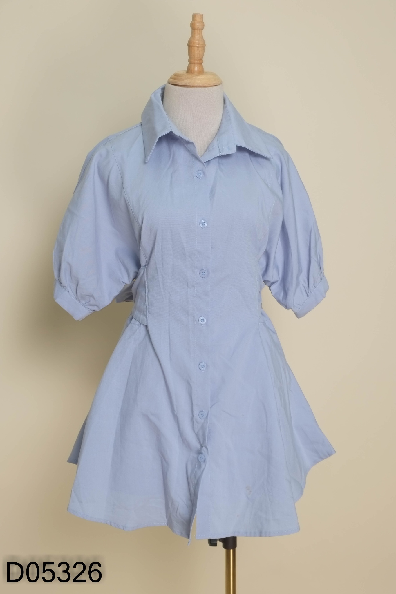 SetÁo xanh cổ sơ mi buộc eo + quần shorts