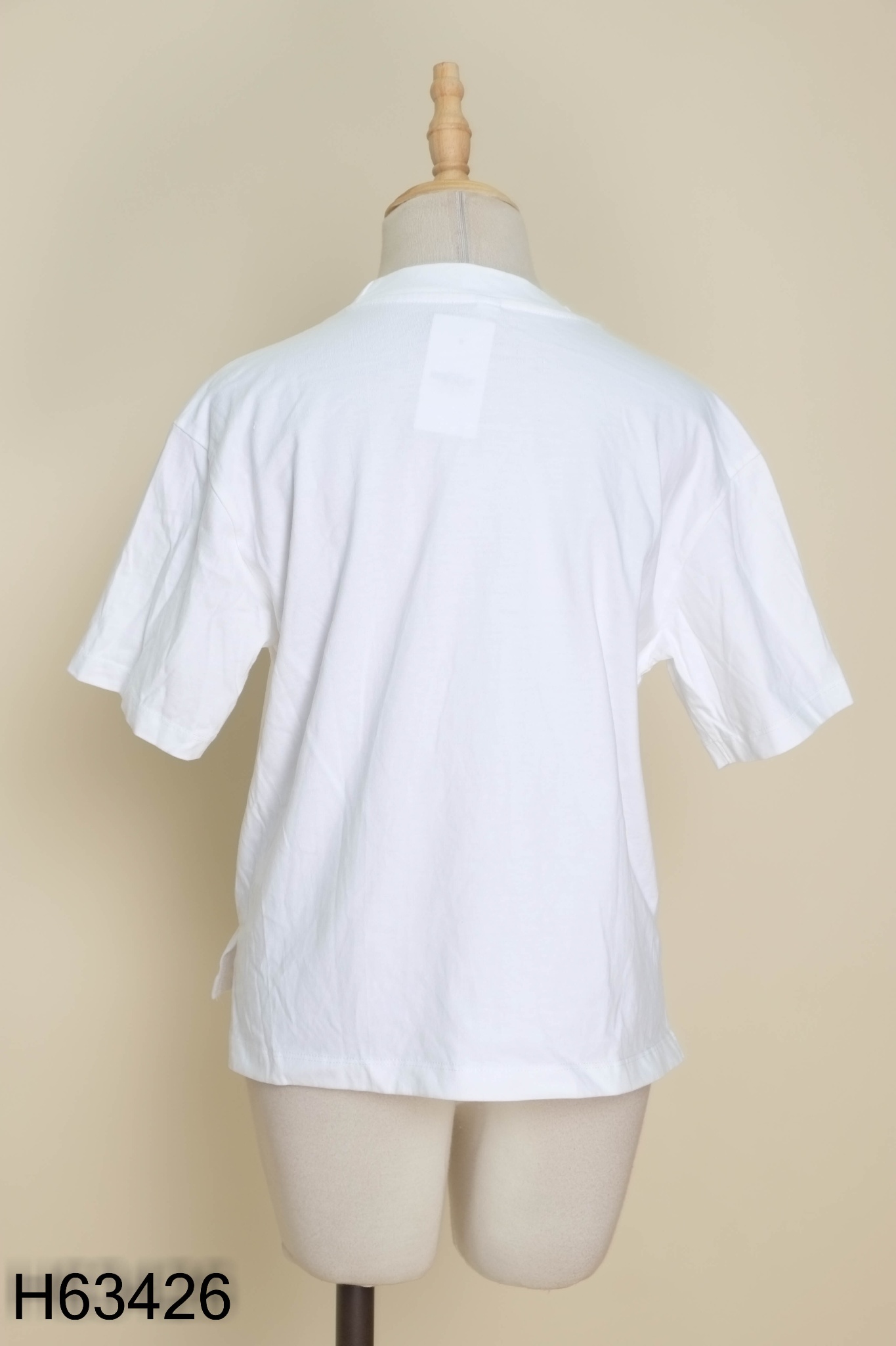 Áo UNIQLO thun trắng