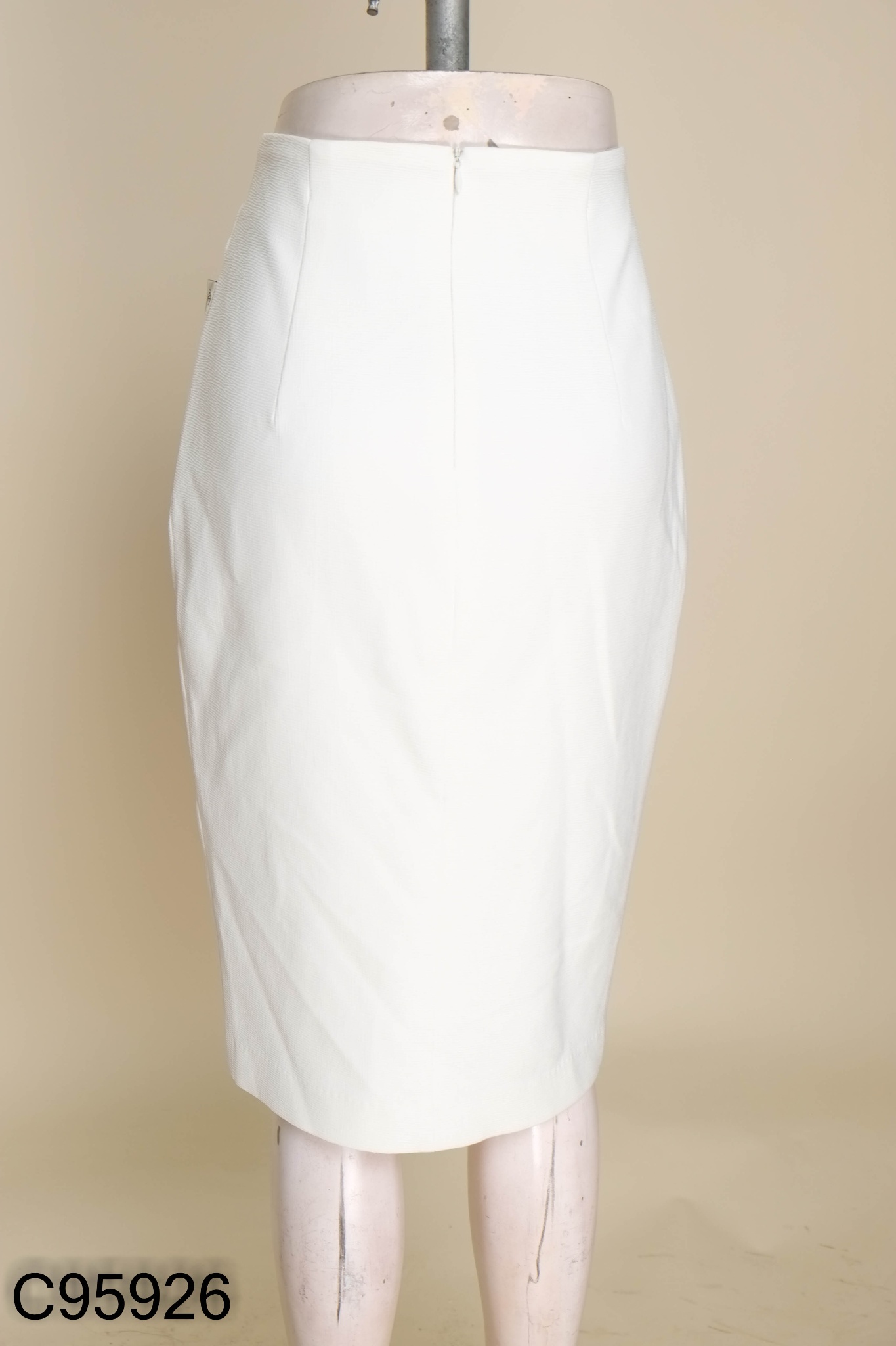 Chân váy IVY MODA trắng be
