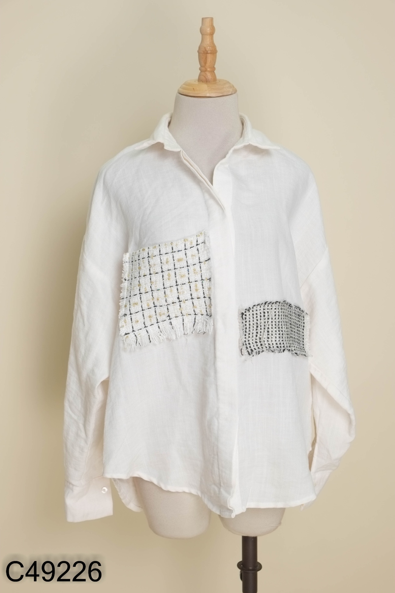 Áo sơ mi MONO TALK linen be phối dạ