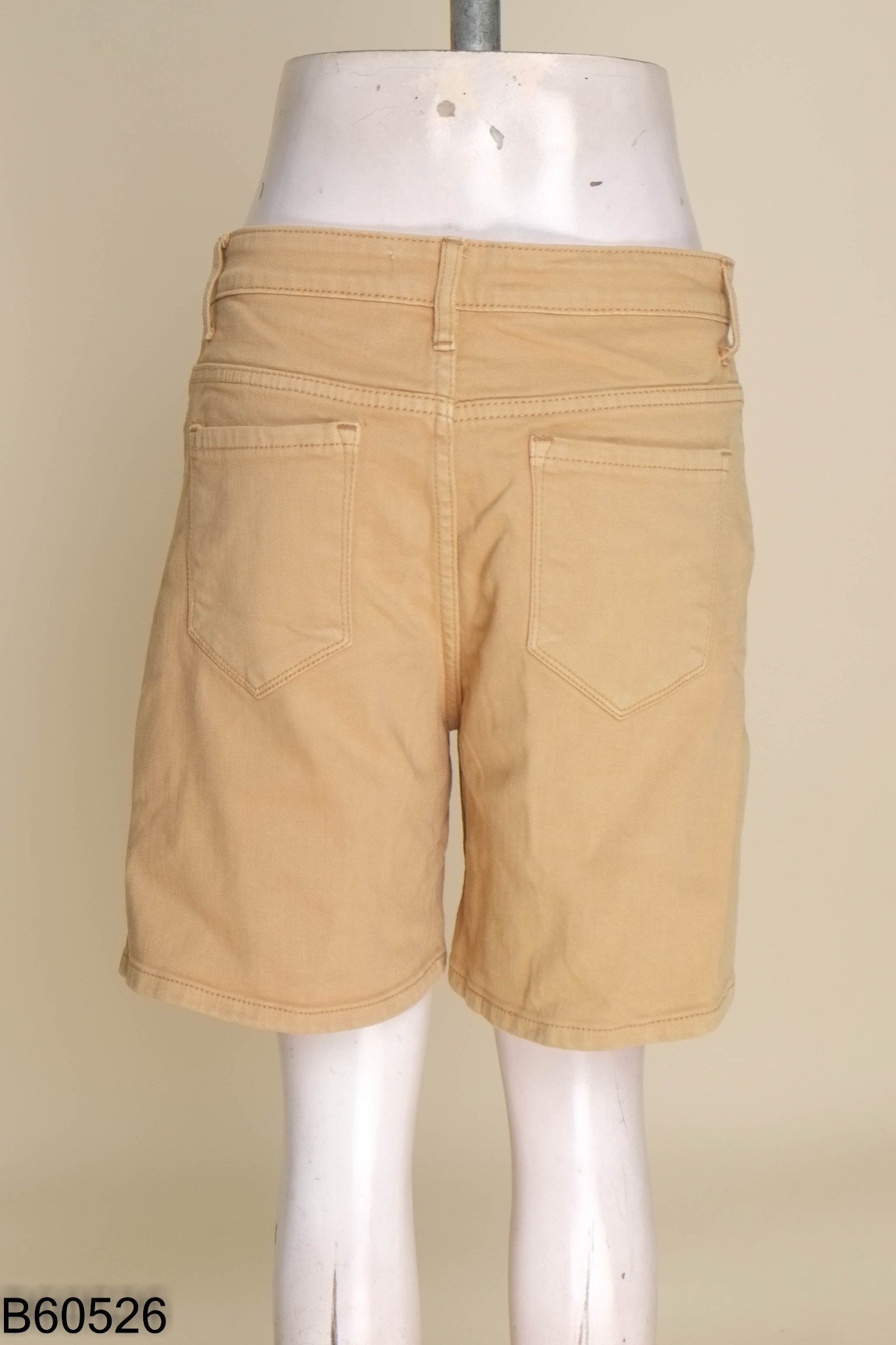 Quần shorts jeans nâu