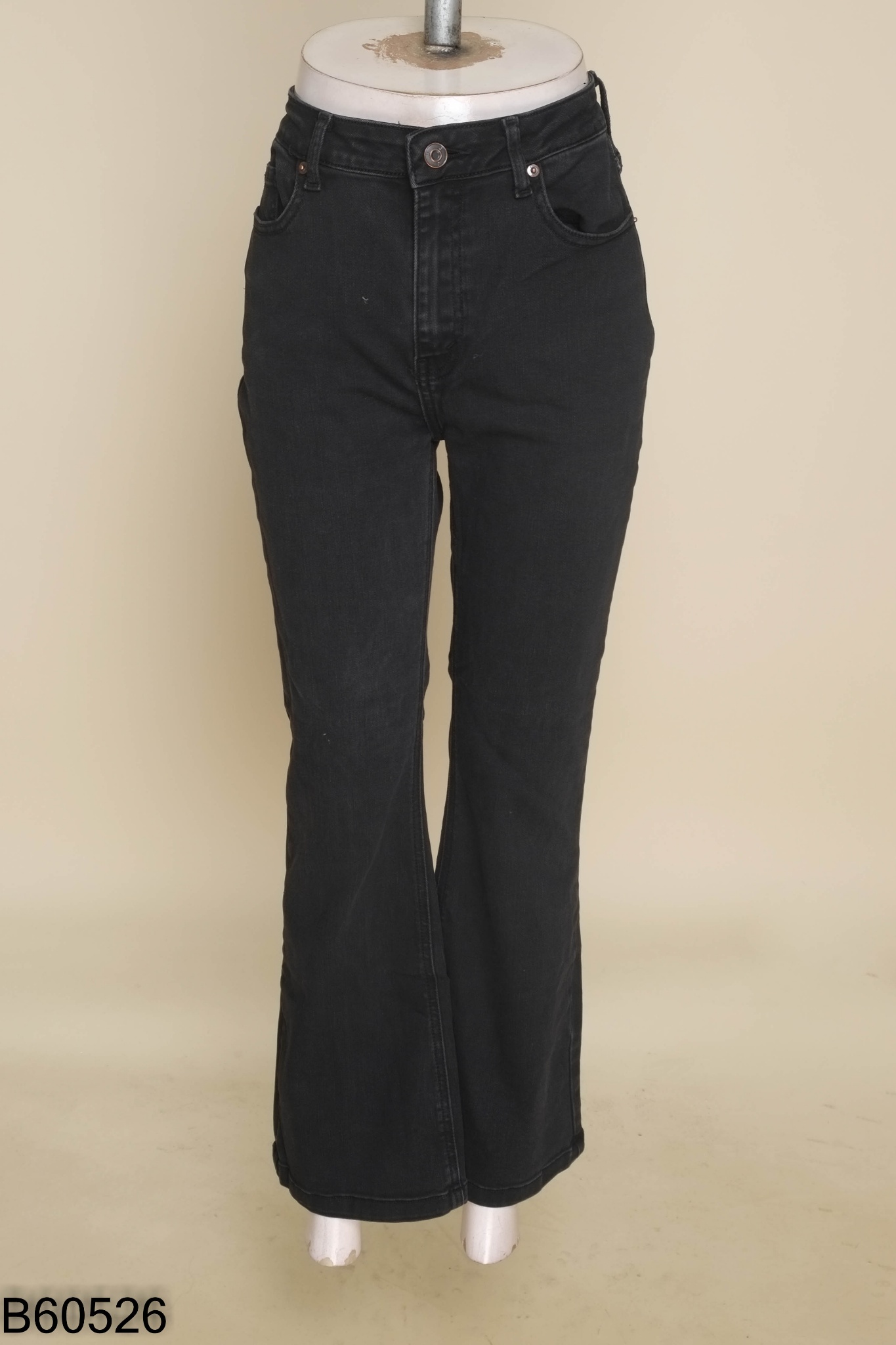Quần jeans đen trơn