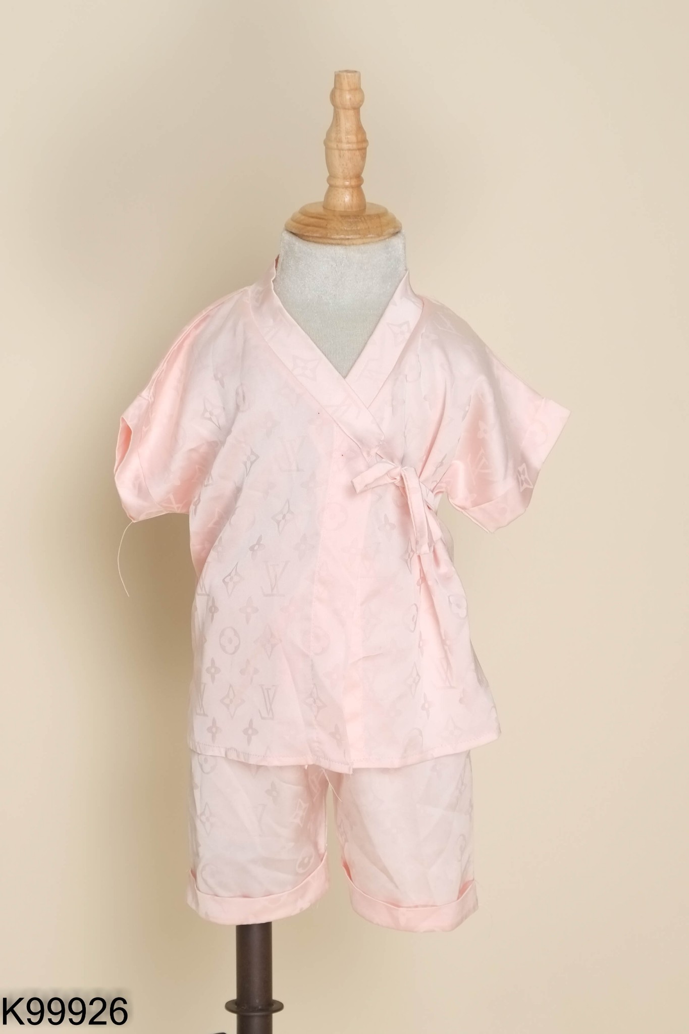 SET Đồ ngủ lụa hồng