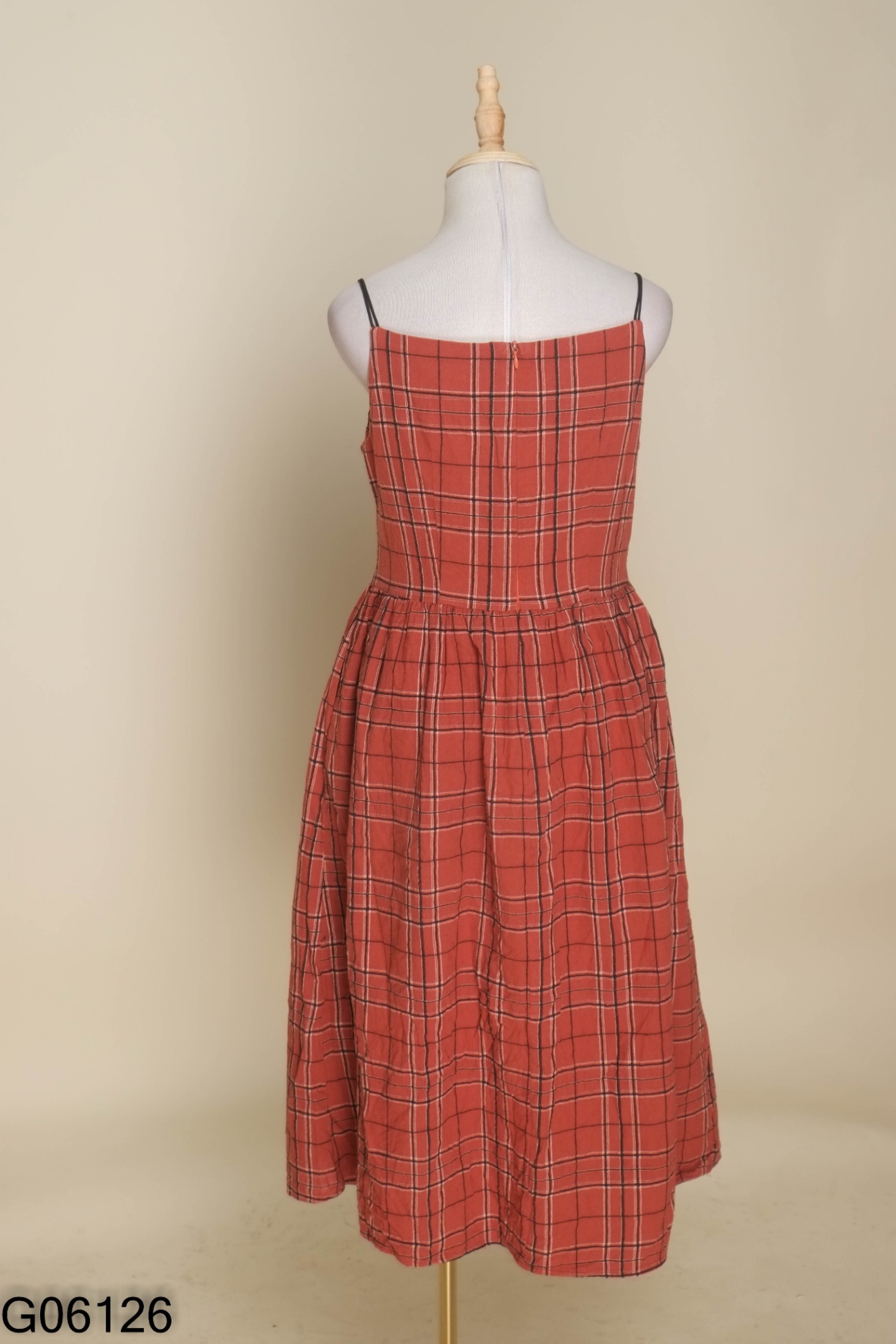 Váy ADORE DRESS hai dây nâu kẻ đen