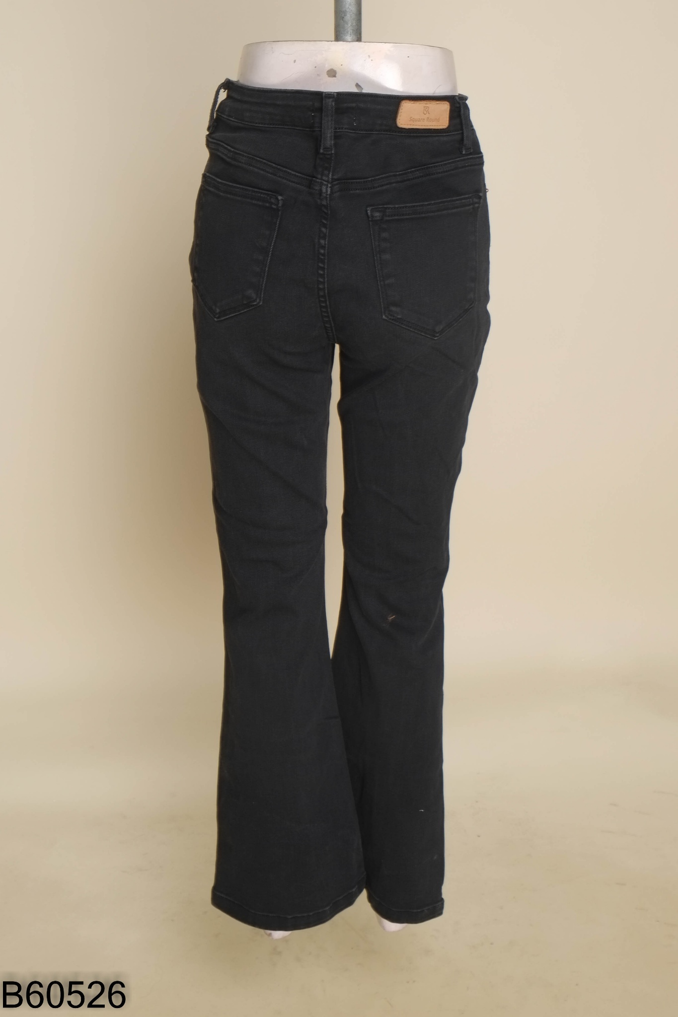 Quần jeans đen trơn