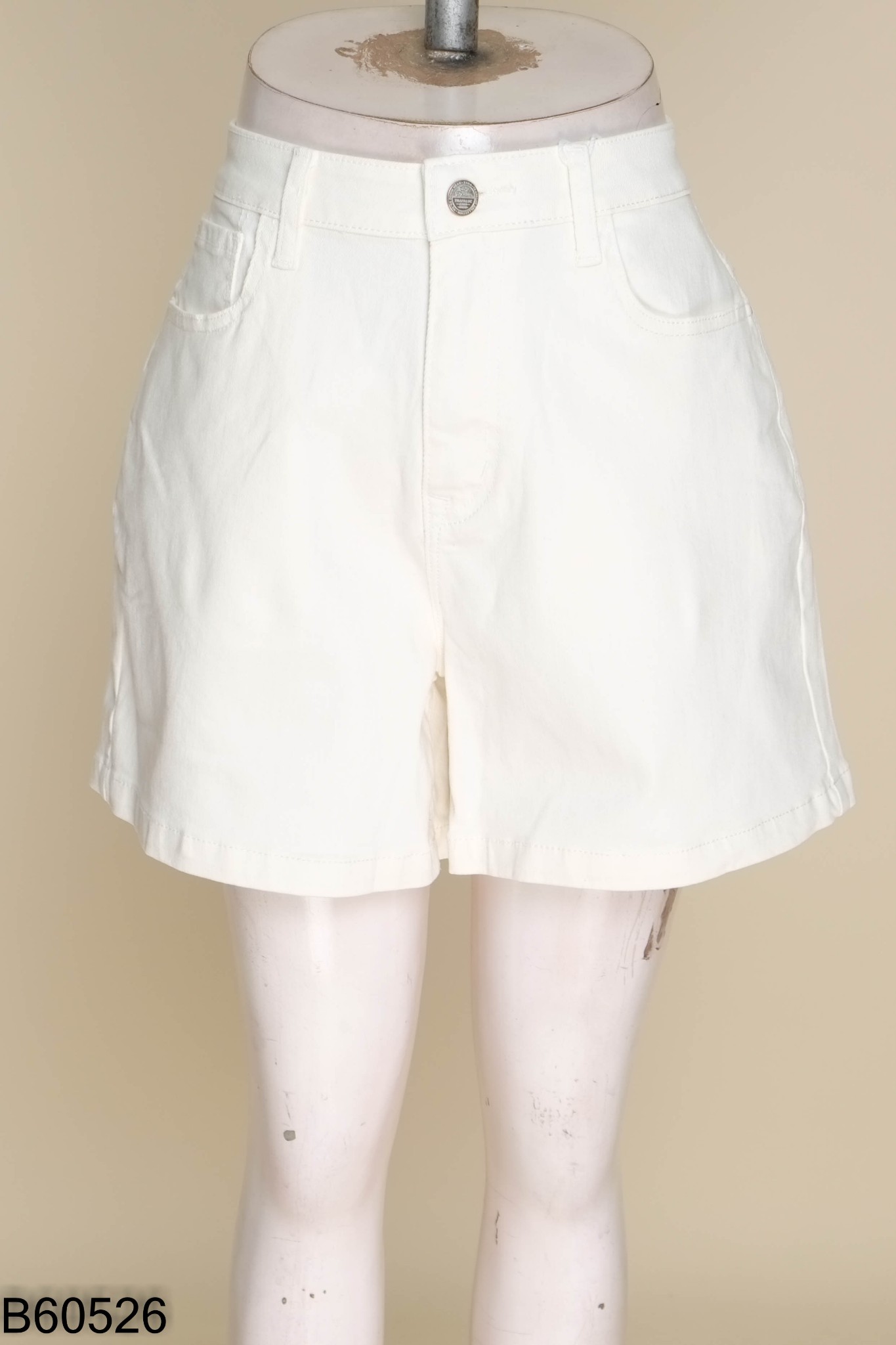 NEWTAG Quần shorts jeans trắng trơn