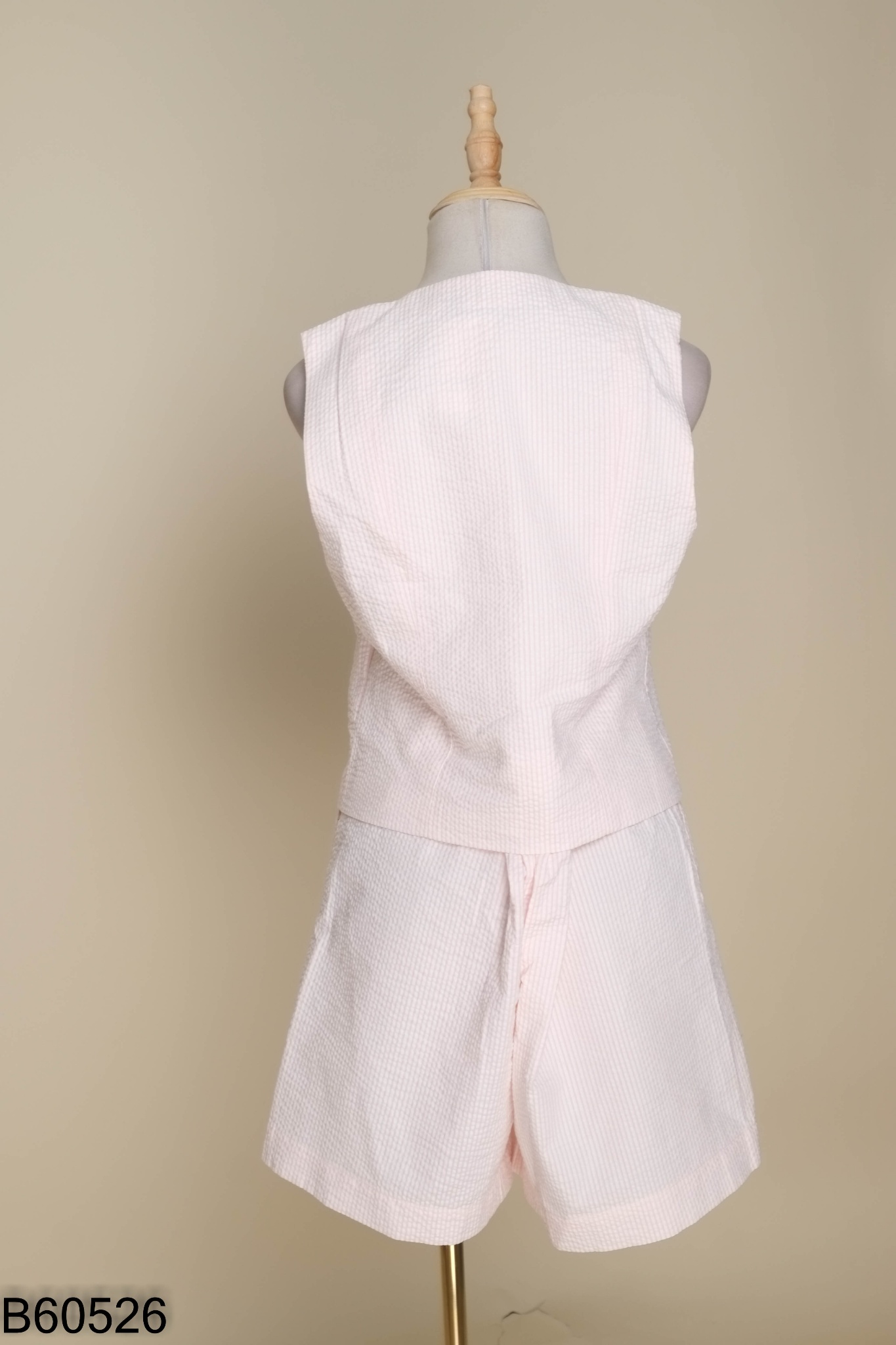 Set Áo gile 8 SECONDS hồng sọc + quần shorts