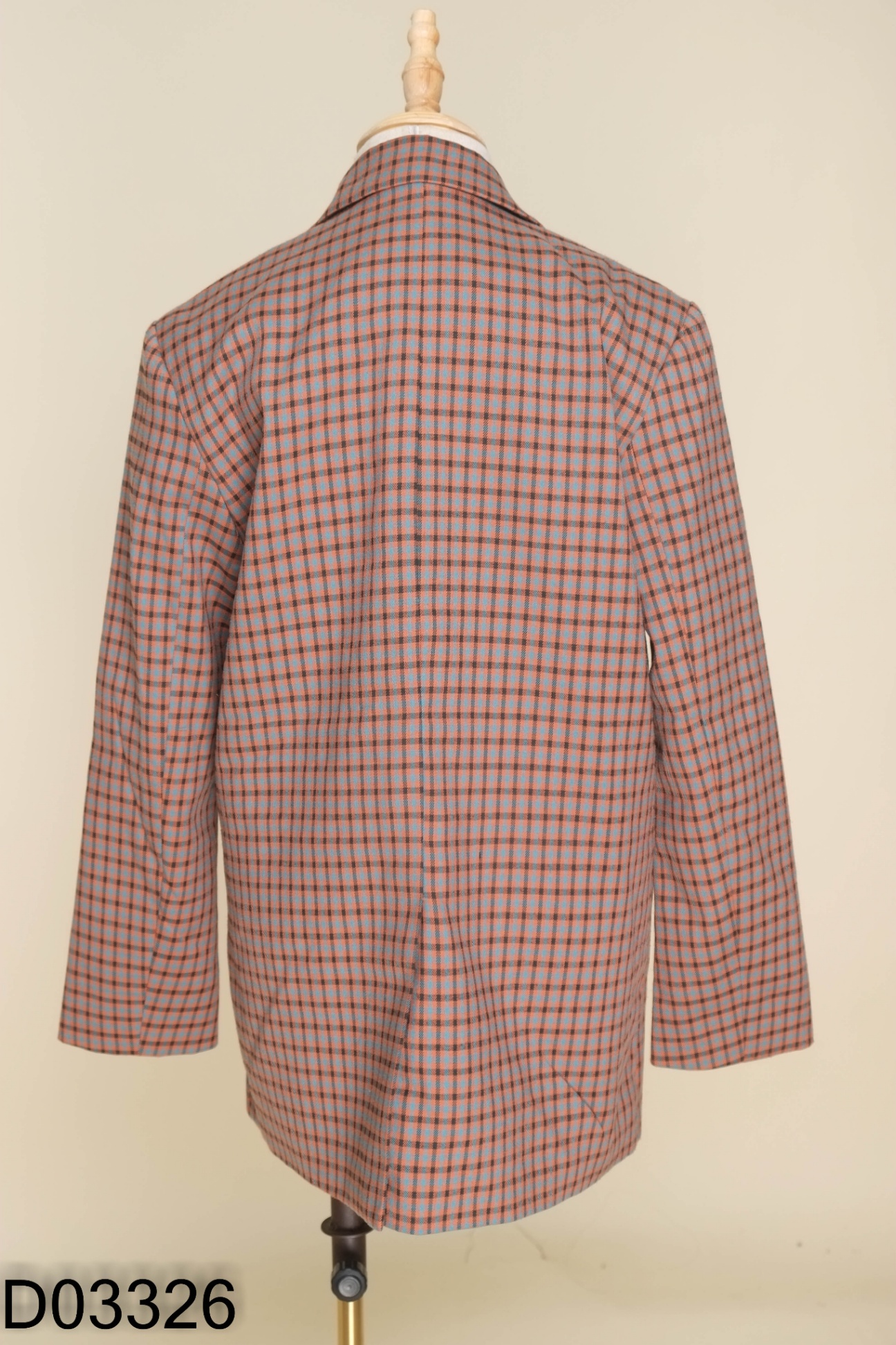Blazer nâu kẻ xanh cam